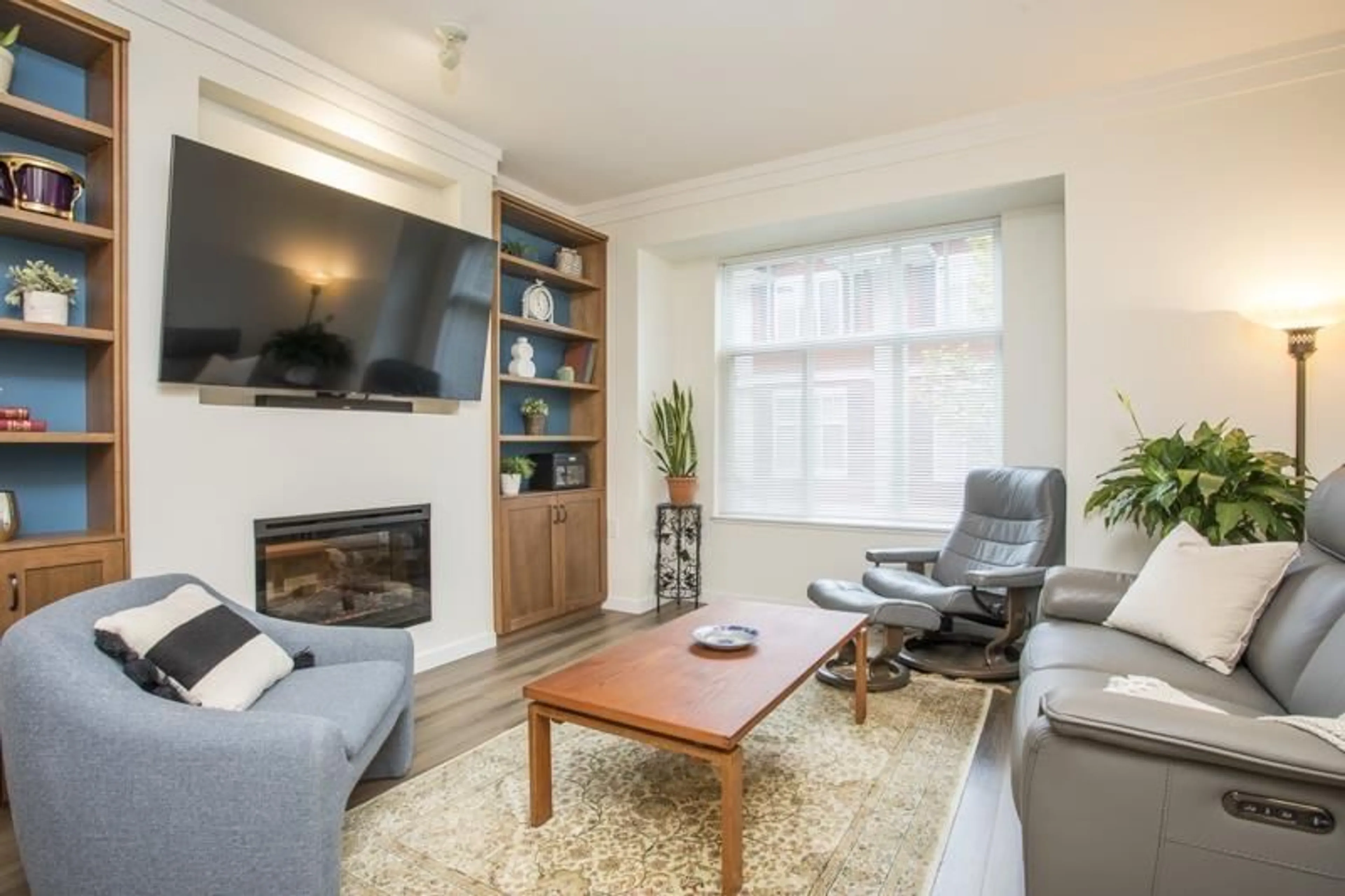 Living room with furniture, unknown for 41 - 6956 193 STREET, Surrey British Columbia V4N6E7