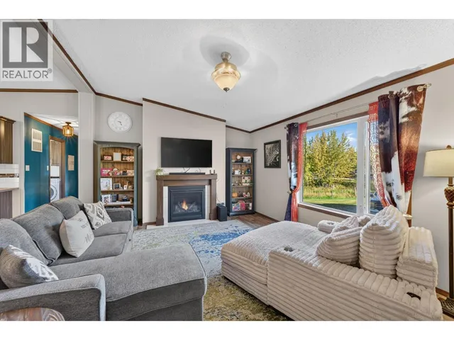 13137 WRIGHT ROAD, Charlie Lake 5