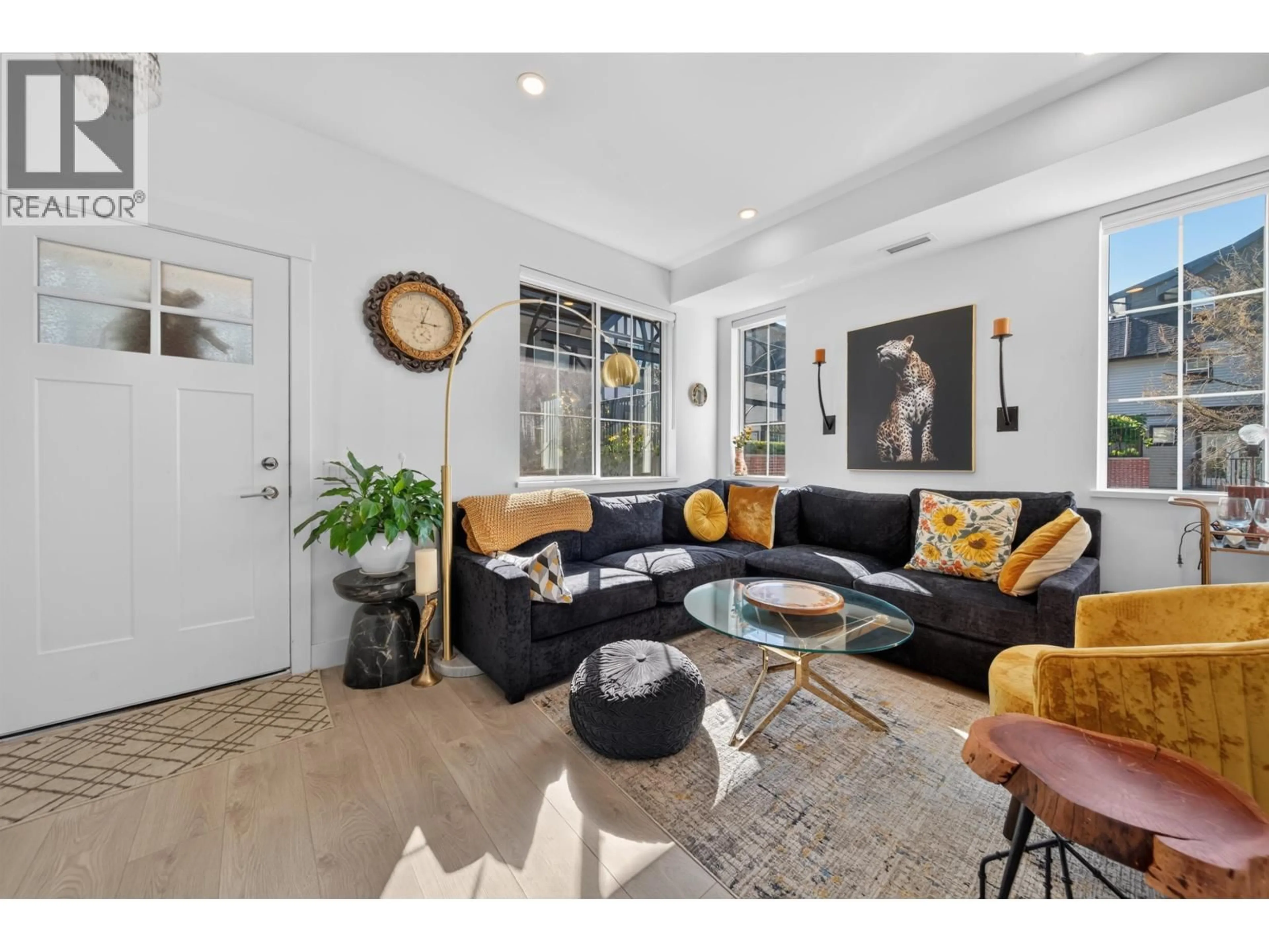 Living room with furniture, unknown for 10 - 8888 SPIRES ROAD, Richmond British Columbia V6Y0L9