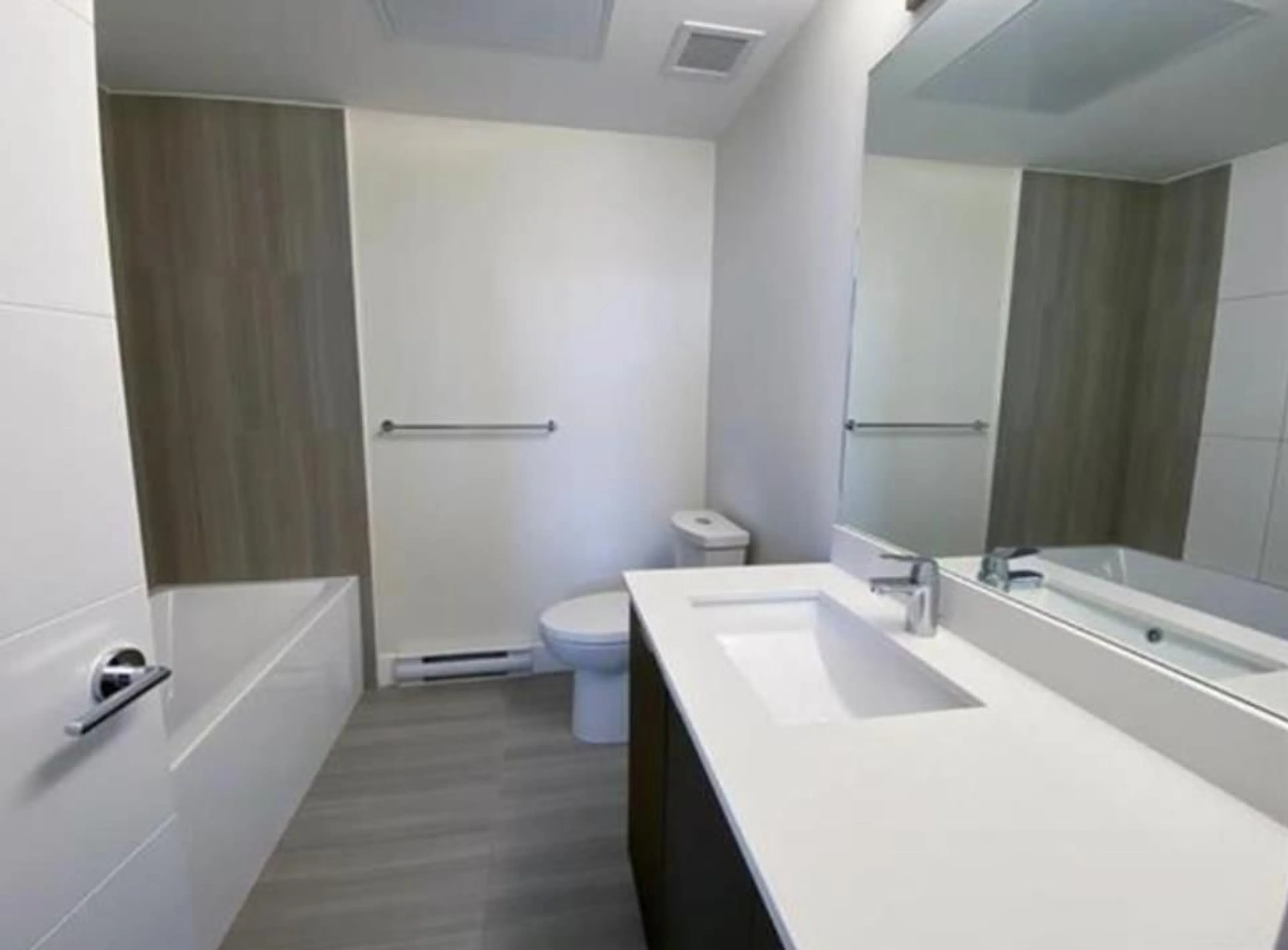 Standard bathroom, unknown for 514 - 6950 NICHOLSON ROAD, Delta British Columbia V4E0A9