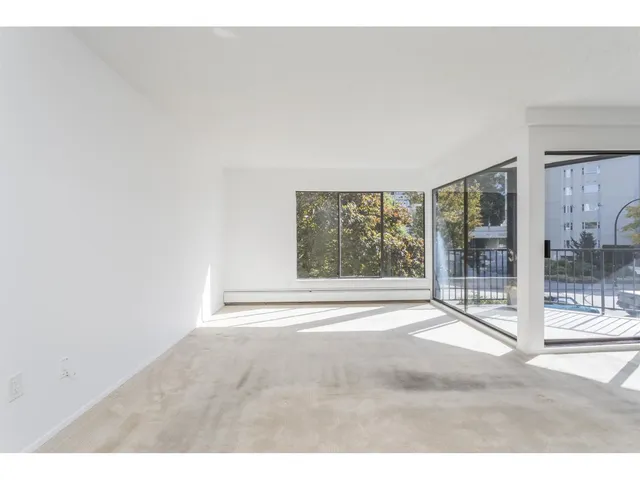 310 - 1437 FOSTER STREET, White Rock 4