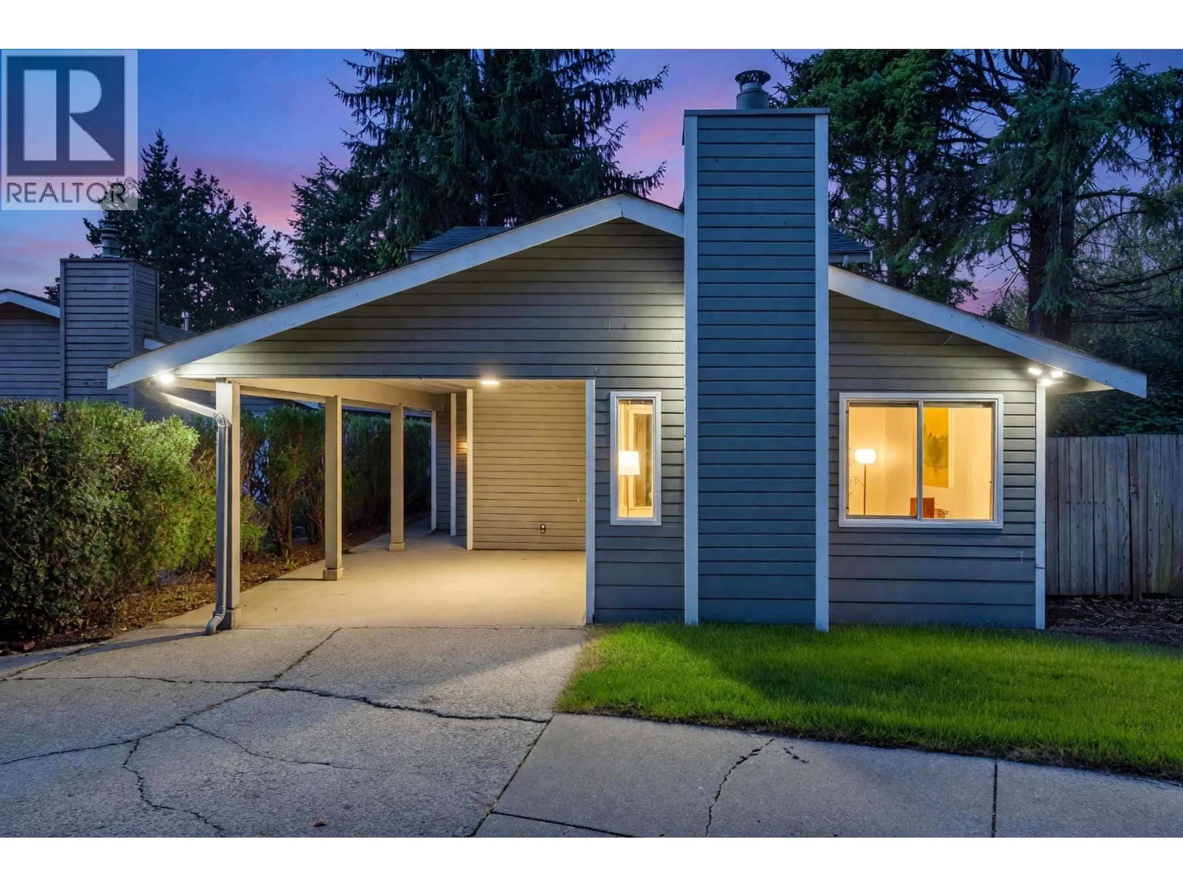 Home with vinyl exterior material, street for 11591 KINGSBRIDGE DRIVE, Richmond British Columbia V7A4T1