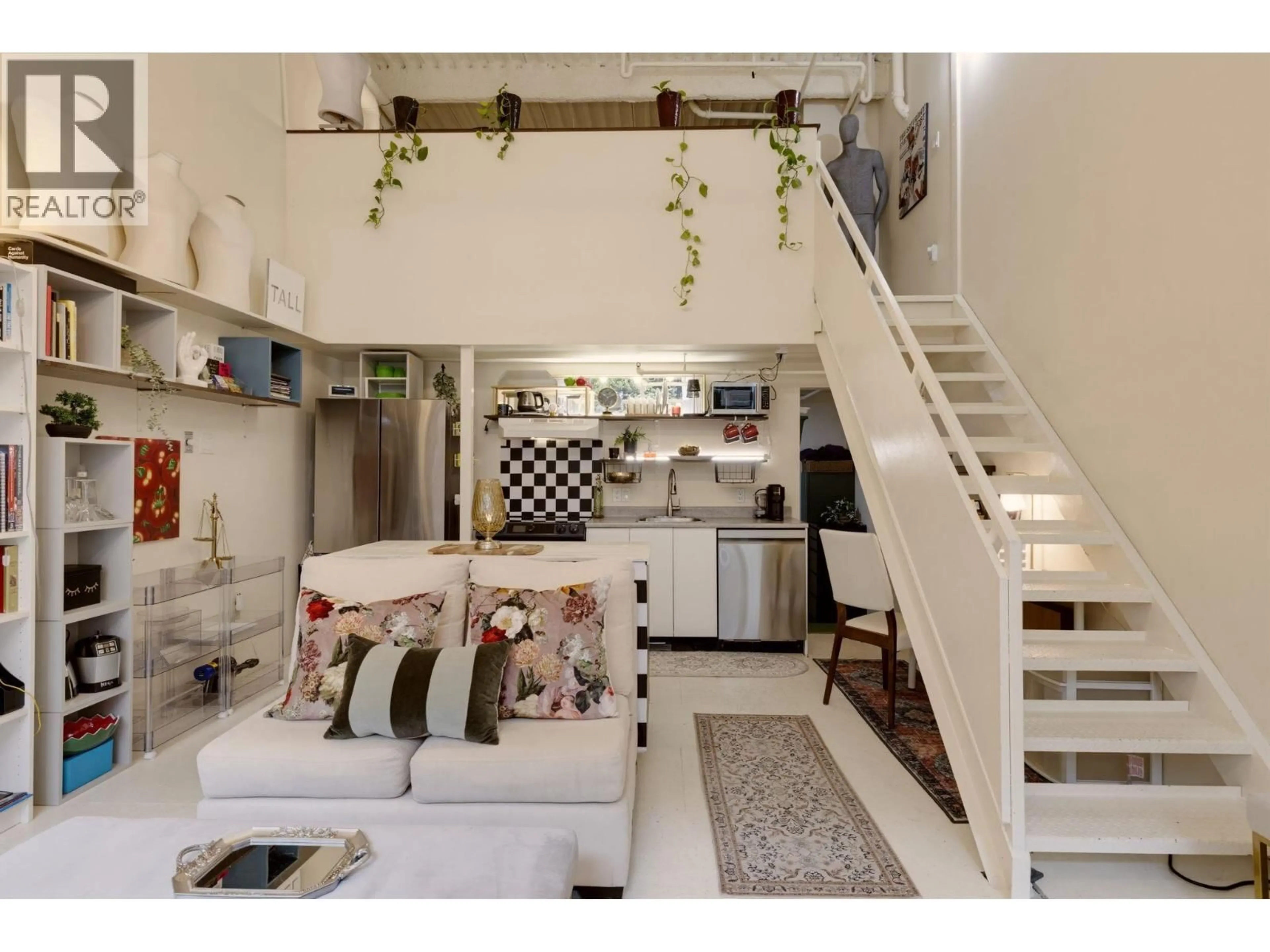 Open concept kitchen, unknown for 106 - 272 4TH AVENUE, Vancouver British Columbia V5T4S2