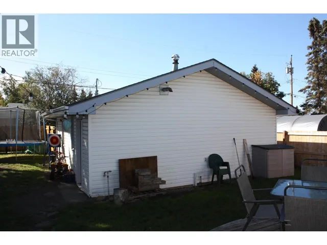 9203 108 AVENUE, Fort St. John 2