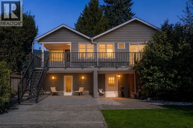 1258 JEFFERSON AVENUE, West Vancouver 2
