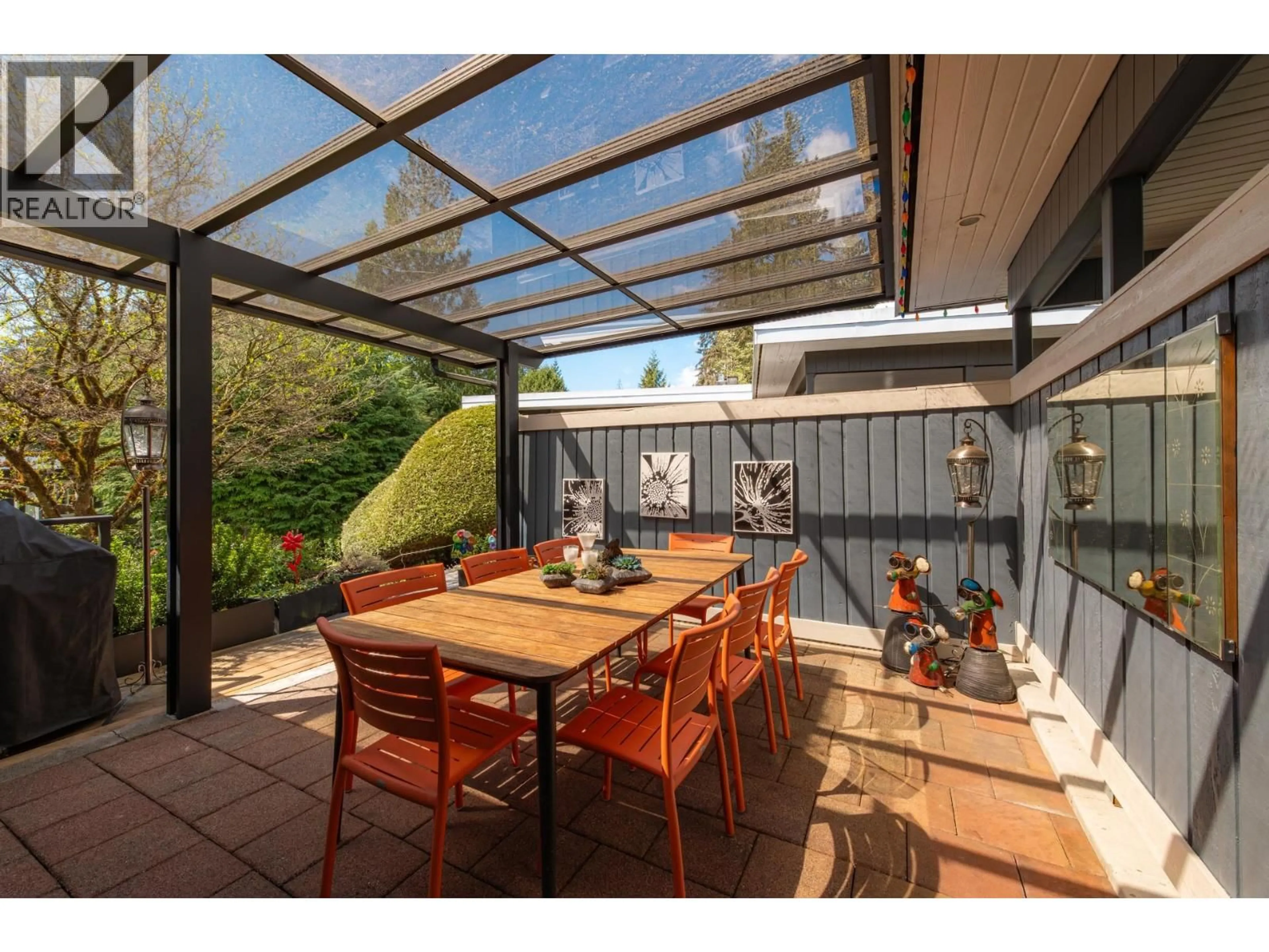 Patio, street for 3669 EDGEMONT BOULEVARD, North Vancouver British Columbia V7R2P6