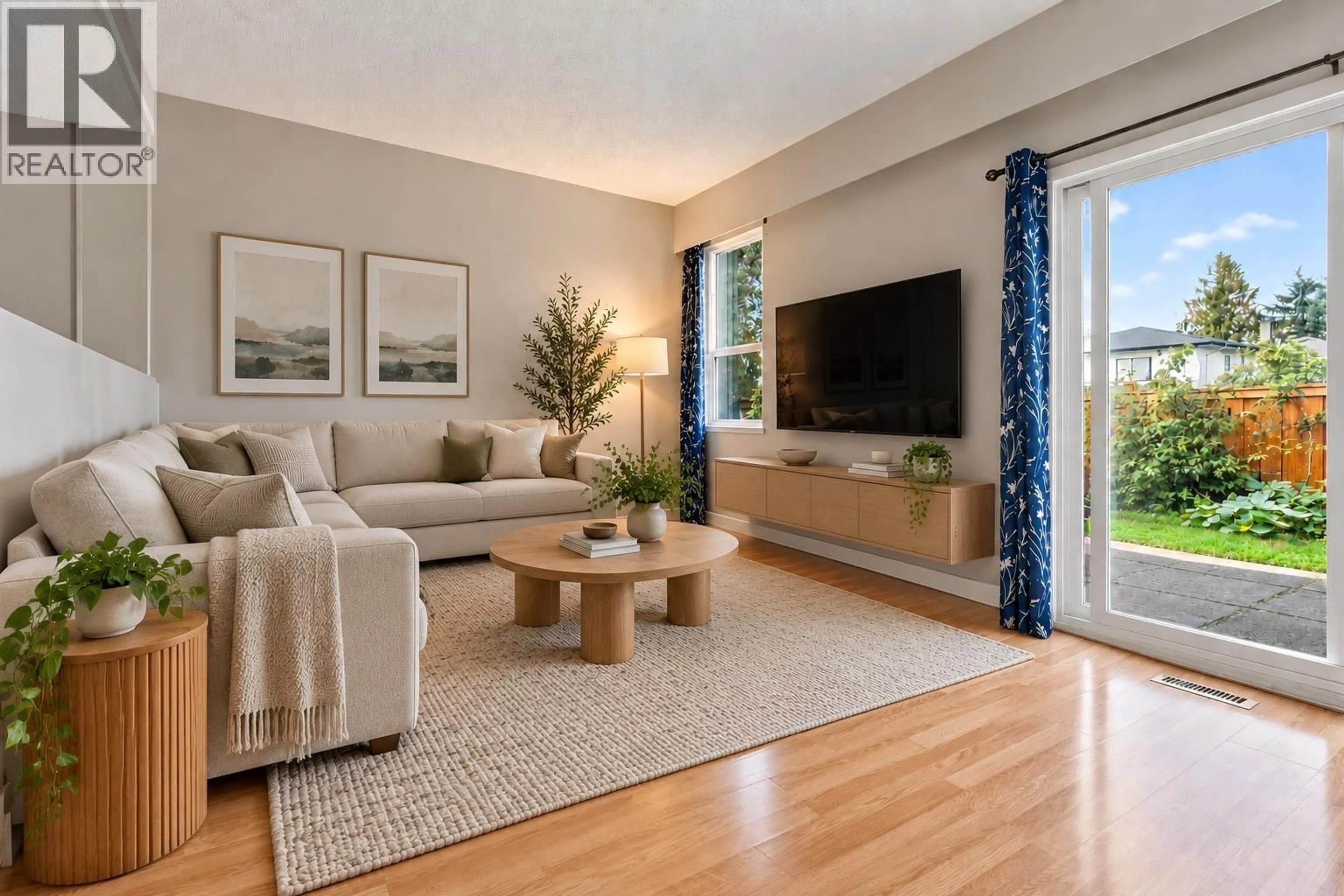 Living room with furniture, unknown for 1 - 19022 119B AVENUE, Pitt Meadows British Columbia V3Y1X5
