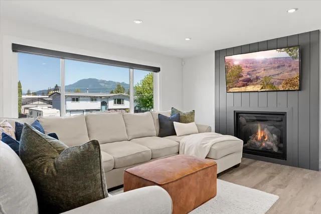 46520 ELLIOTT AVENUE, Chilliwack 3