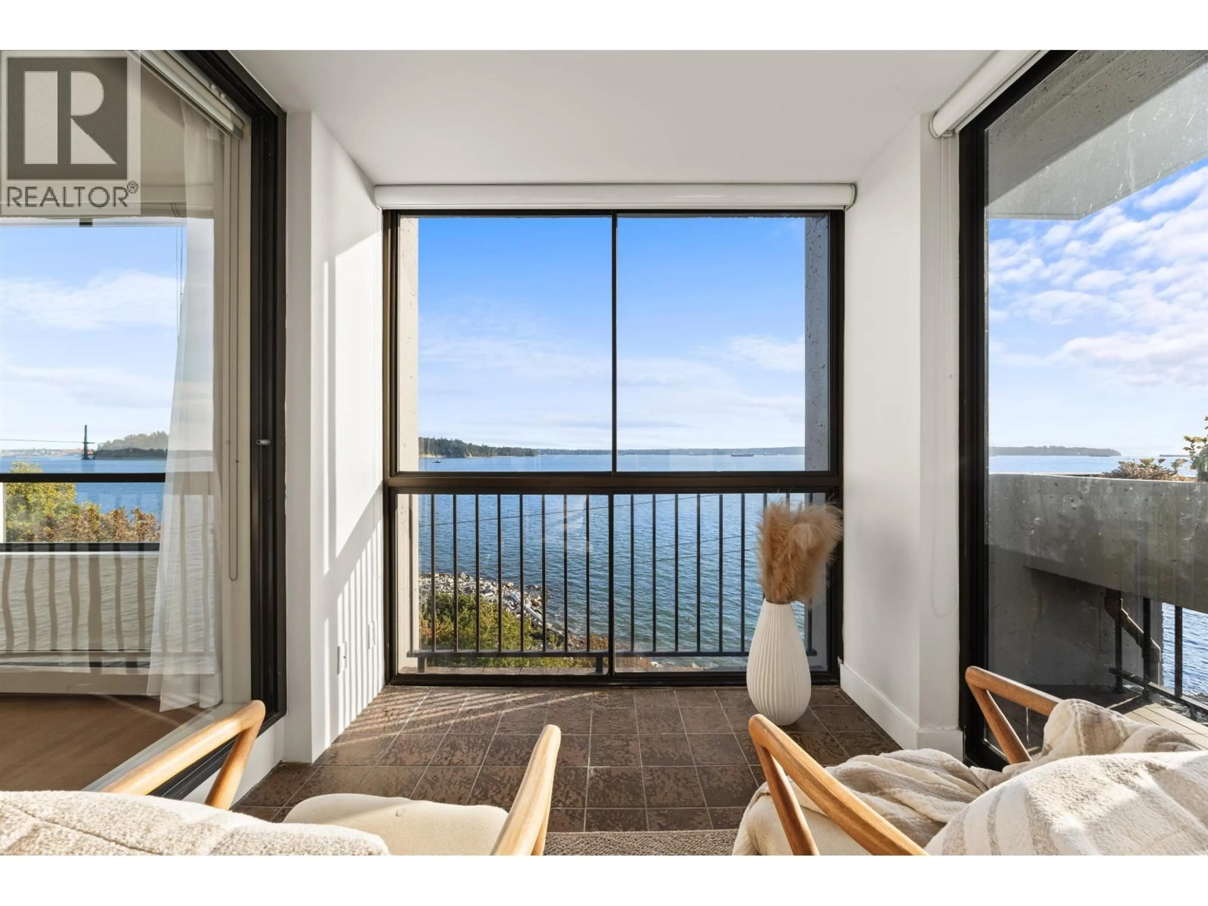 Balcony in the apartment, water/lake/river/ocean view for 401 - 1930 BELLEVUE AVENUE, West Vancouver British Columbia V7V1B5