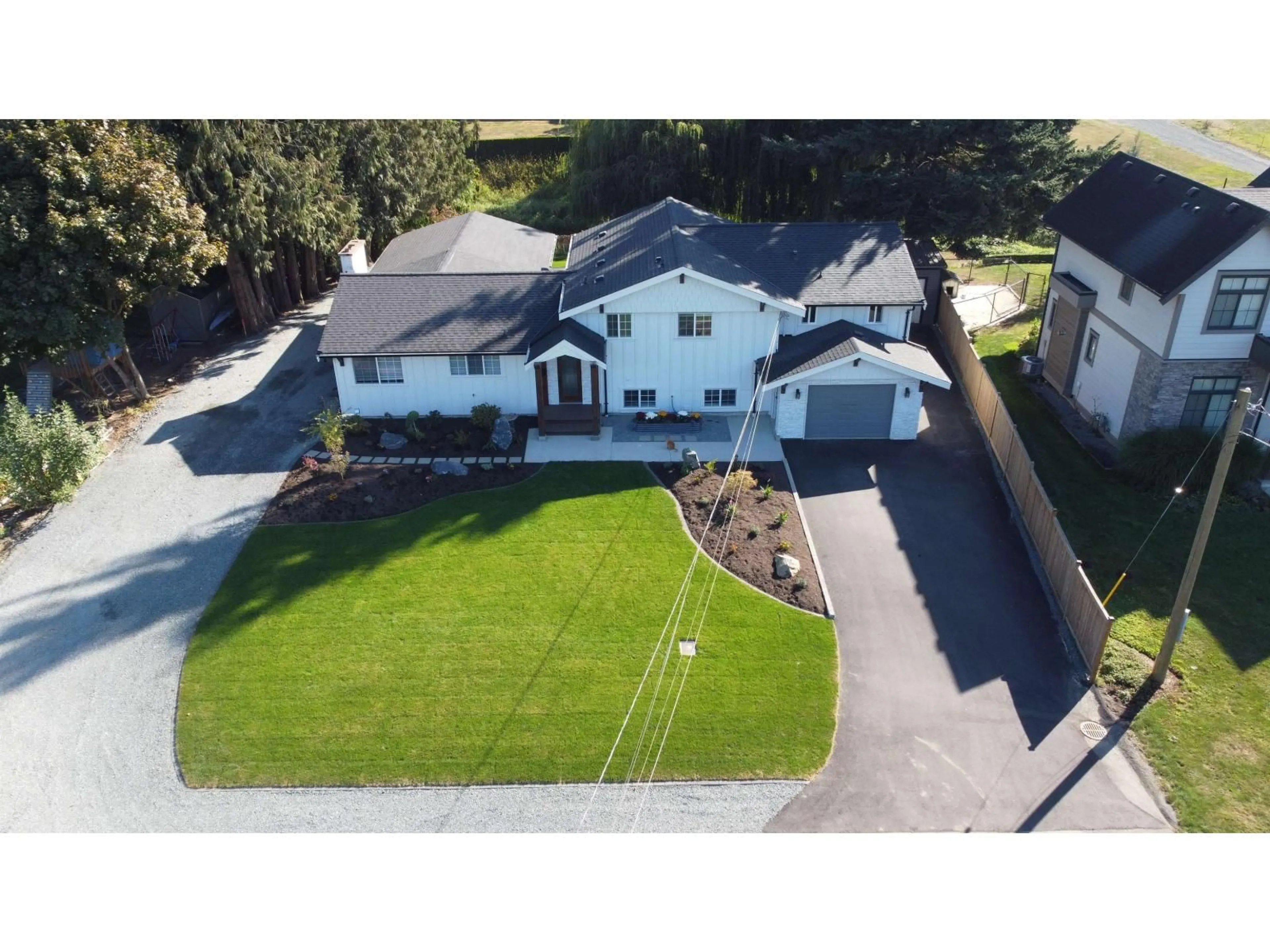 A pic from outside/outdoor area/front of a property/back of a property/a pic from drone, street for 9862 GRACEMAR DRIVE, Chilliwack British Columbia V2P7P2