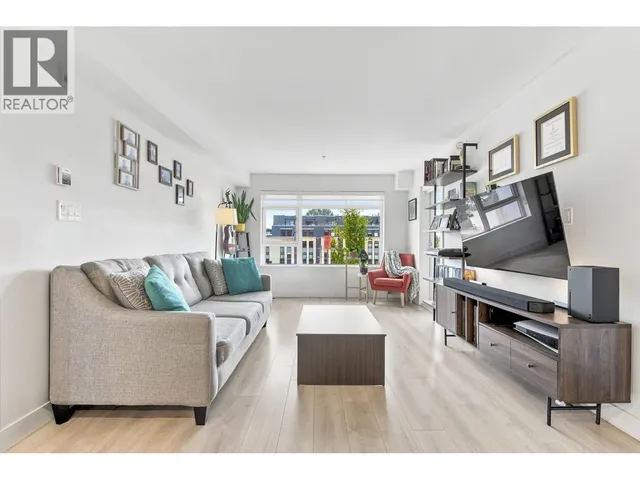 305 - 1519 CROWN STREET, North Vancouver 4