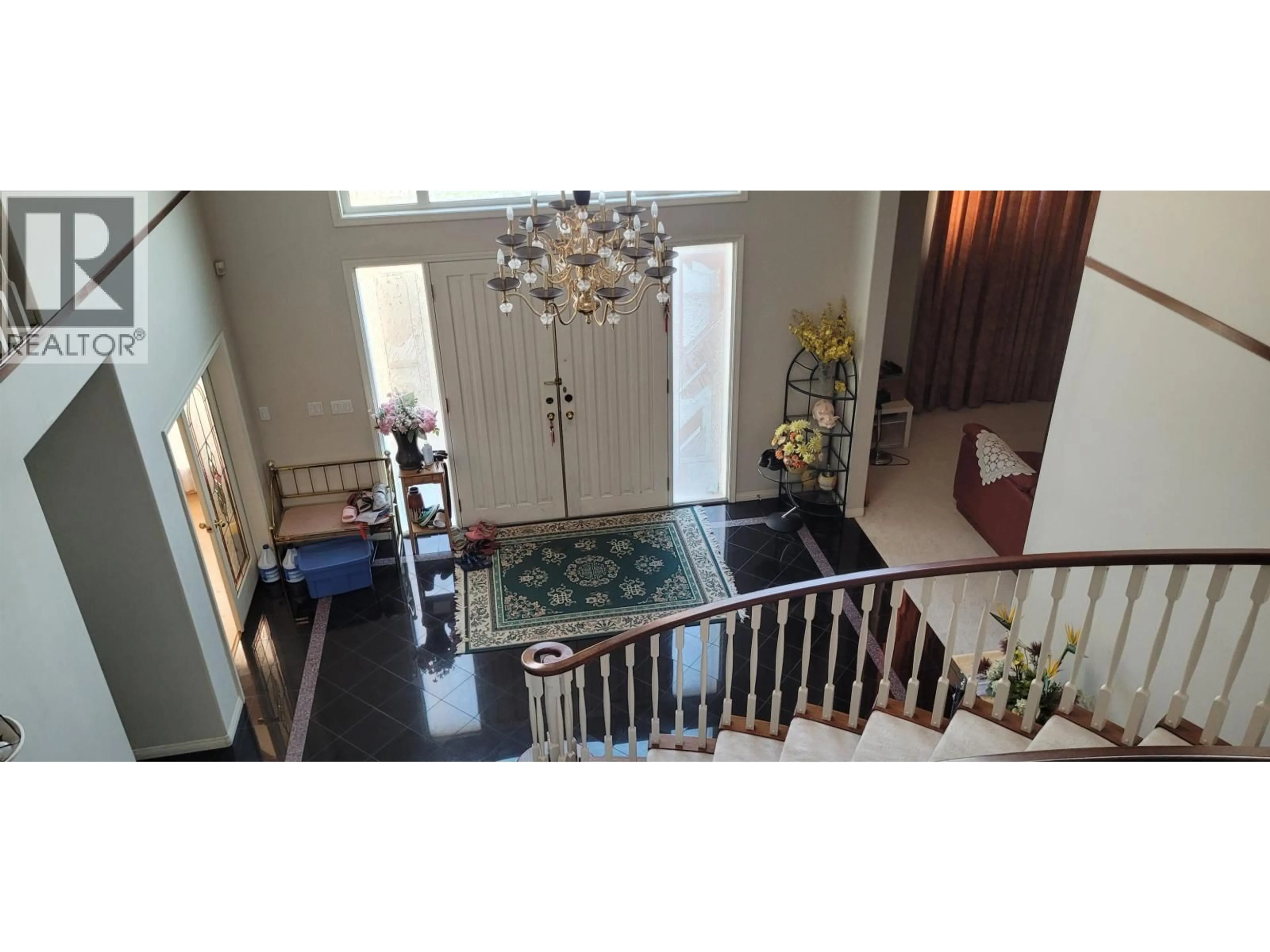 Indoor foyer for 6571 MANG ROAD, Richmond British Columbia V7C2Y1