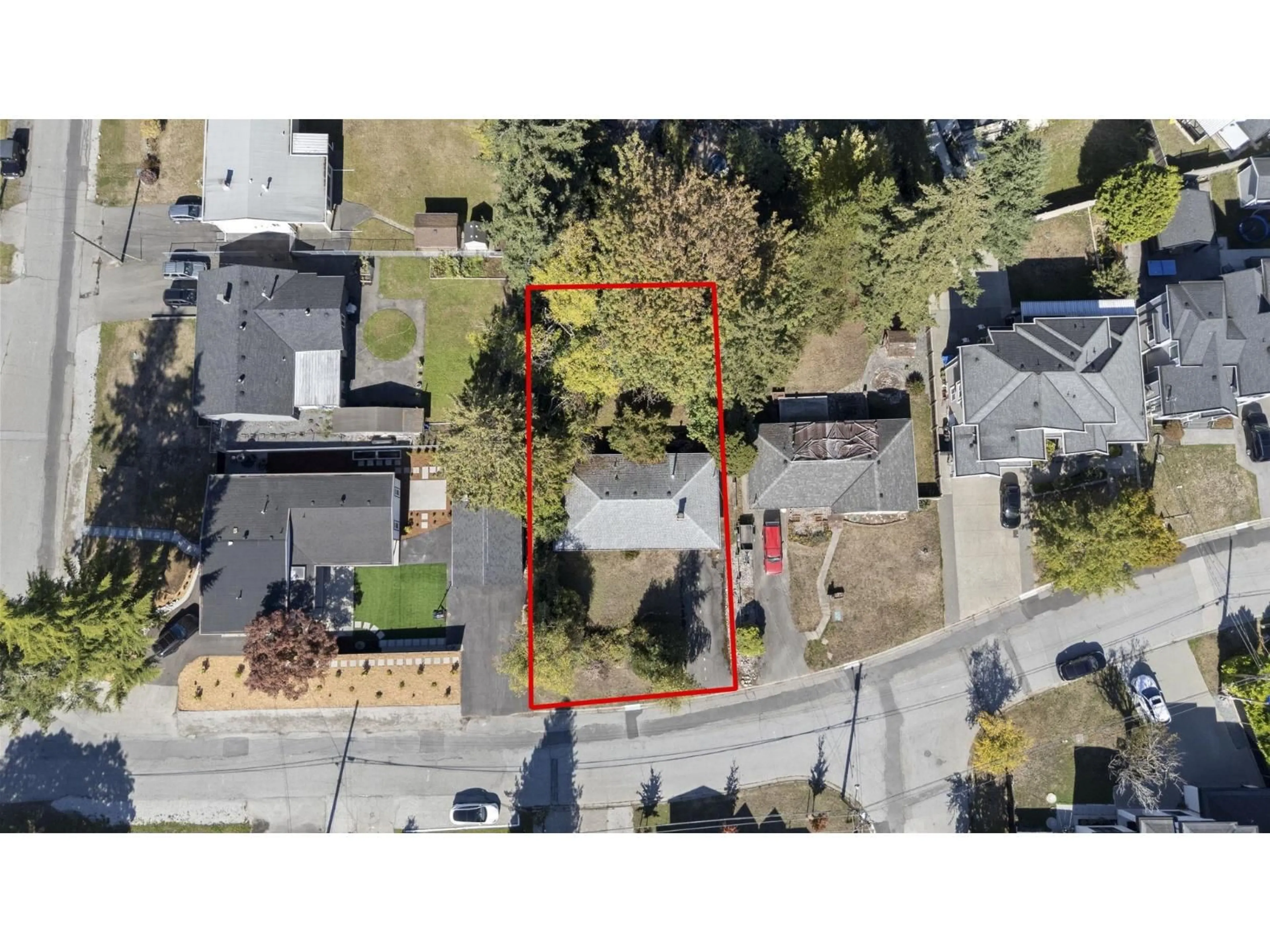 A pic from outside/outdoor area/front of a property/back of a property/a pic from drone, street for 11055 80A AVENUE, Delta British Columbia V4C1Y4