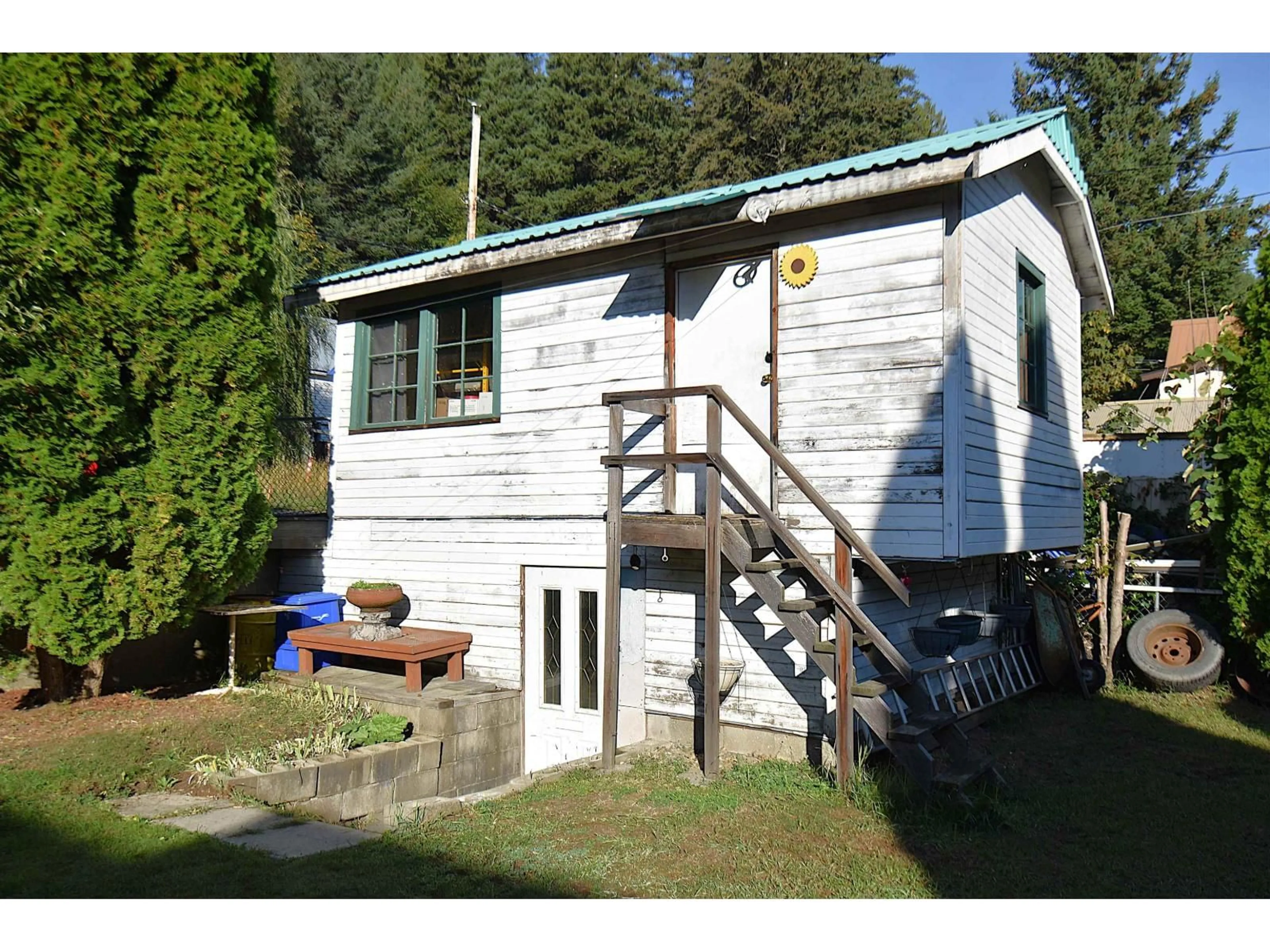 Shed for 48813 CHAUMOX ROAD, Boston Bar / Lytton British Columbia V0K1C1