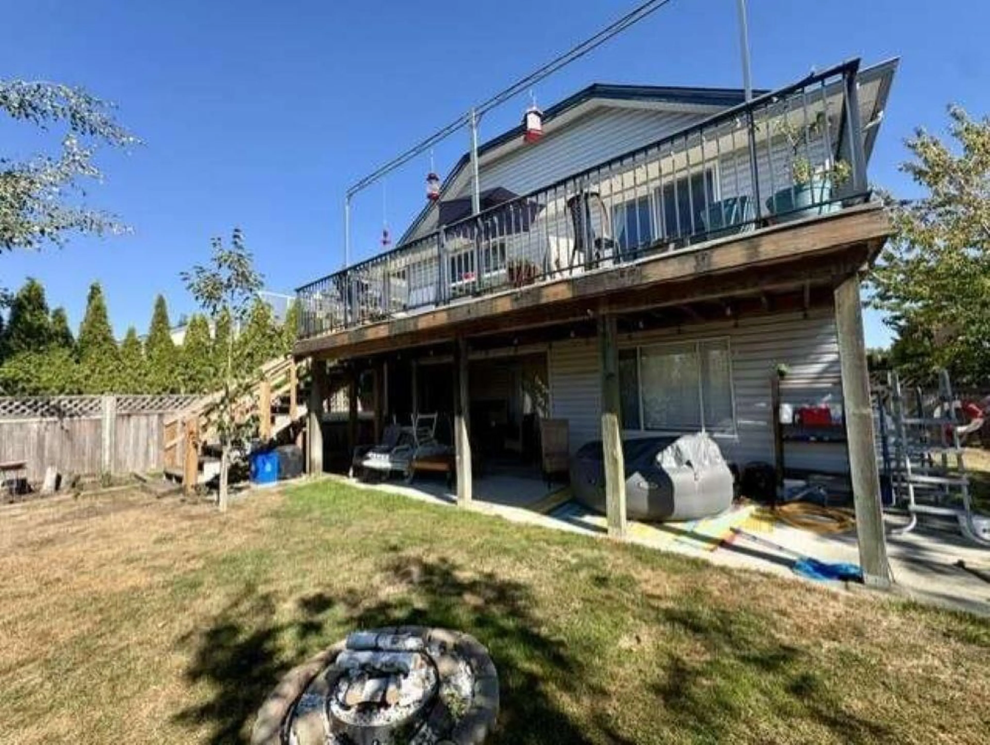 Patio, water/lake/river/ocean view for 18622 59 AVENUE, Surrey British Columbia V3S7Z8
