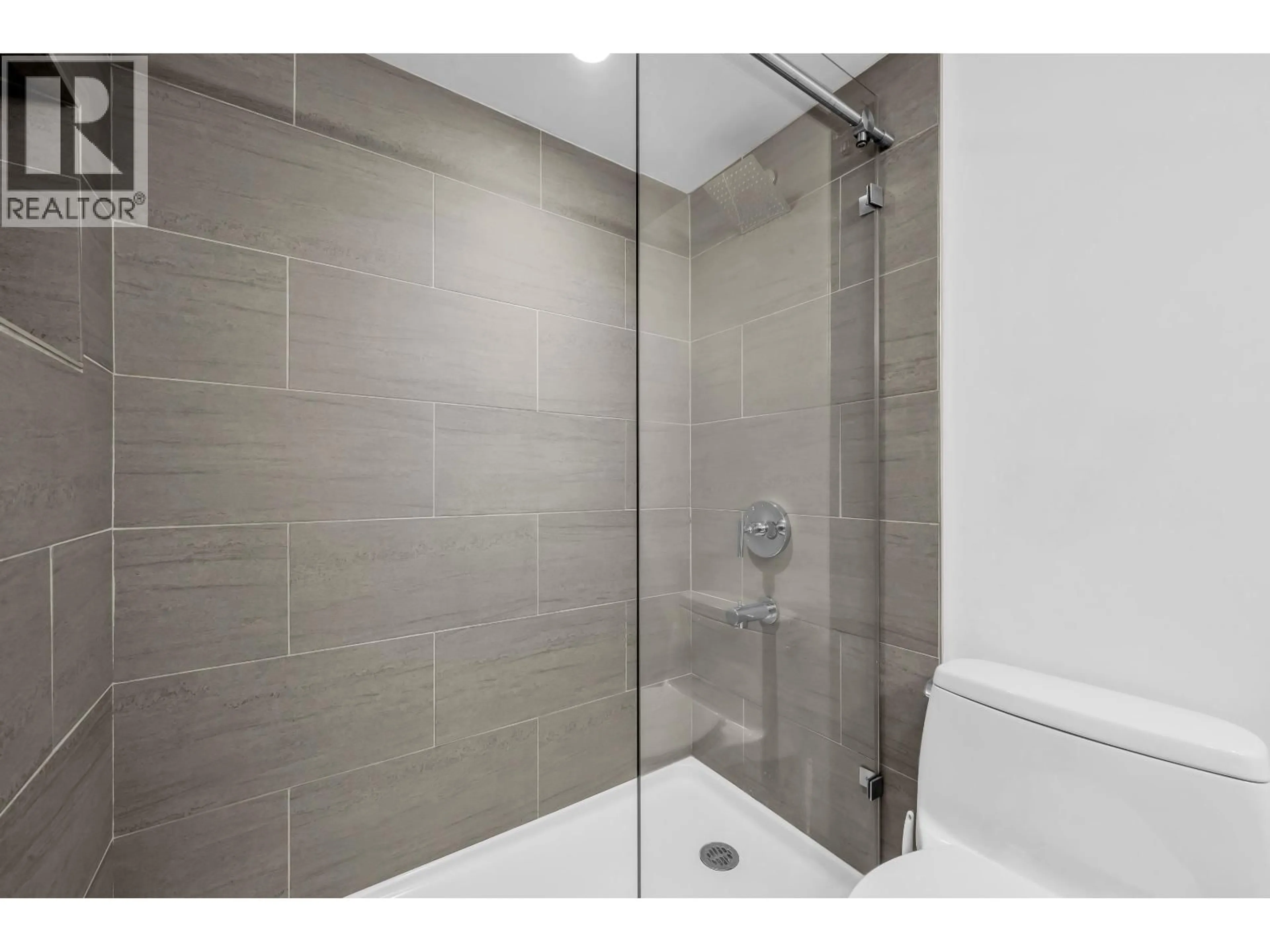 Standard bathroom, ceramic/tile floor for 1206 - 4160 SARDIS STREET, Burnaby British Columbia V5H1K2