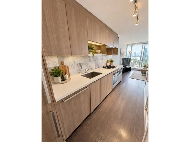 2510 - 13750 100 AVENUE, Surrey 3