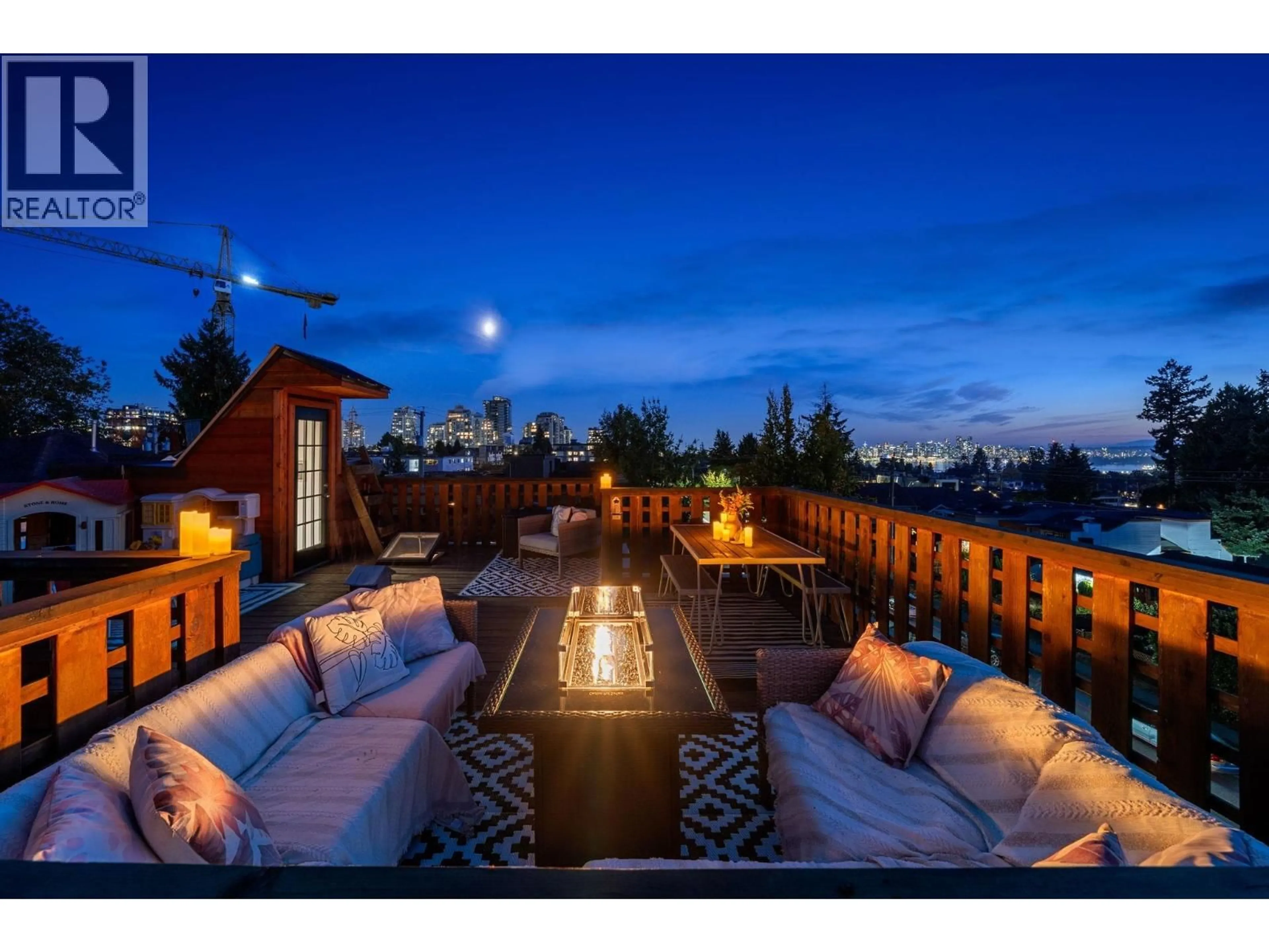 Patio, unknown for 1952 CHESTERFIELD AVENUE, North Vancouver British Columbia V7M2P5