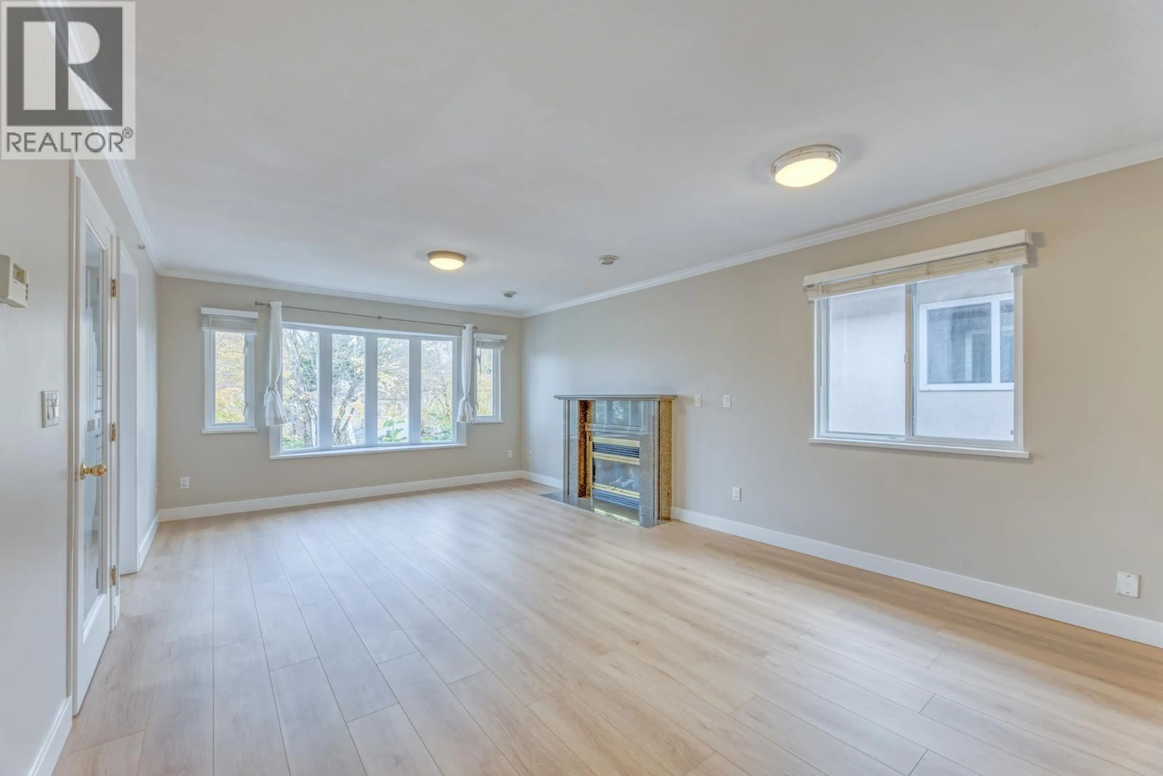 A pic of a room for 3028 26TH AVENUE, Vancouver British Columbia V5R1L6