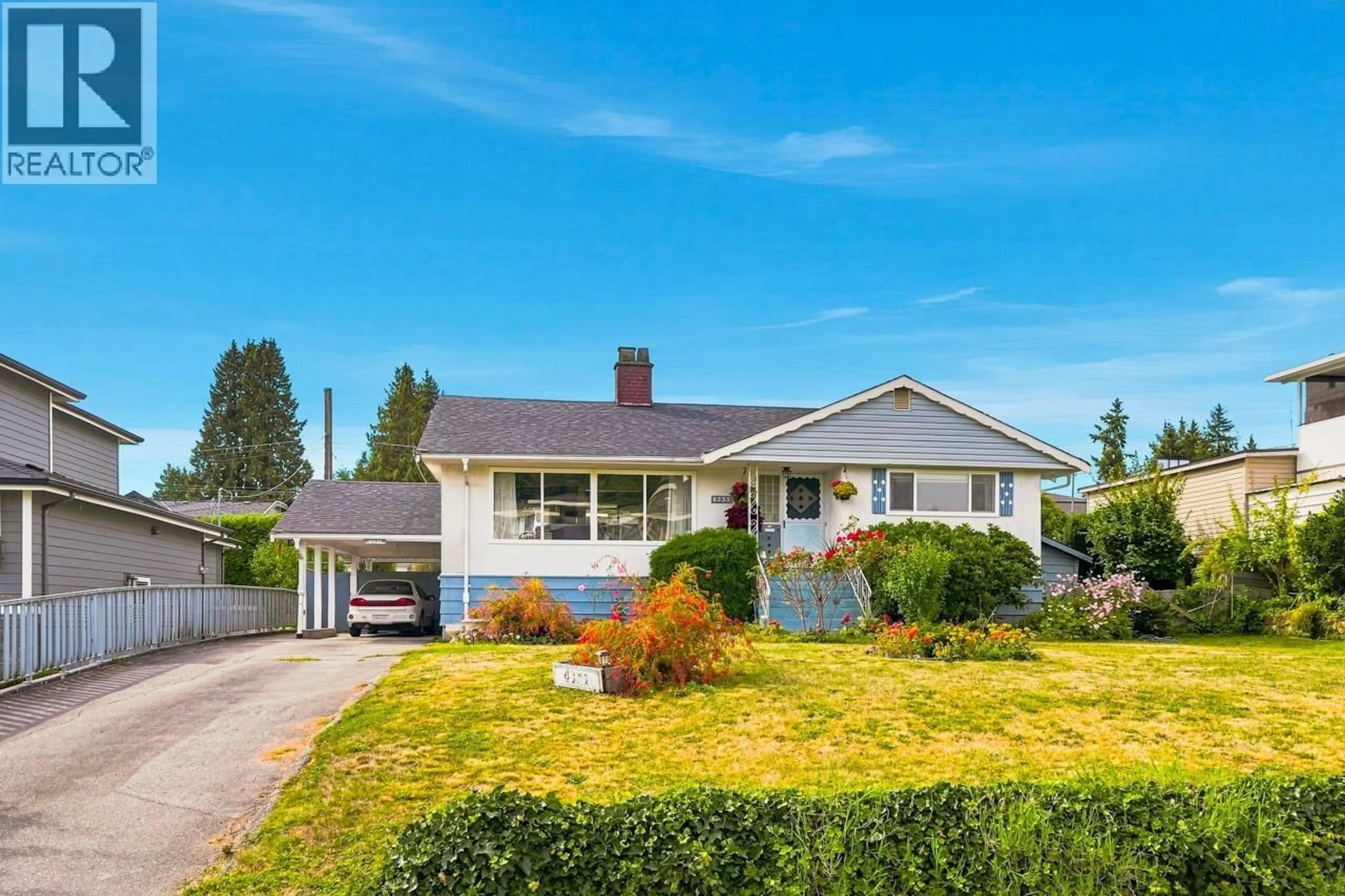 Home with vinyl exterior material, street for 4335 BARKER AVENUE, Burnaby British Columbia V5G3C3