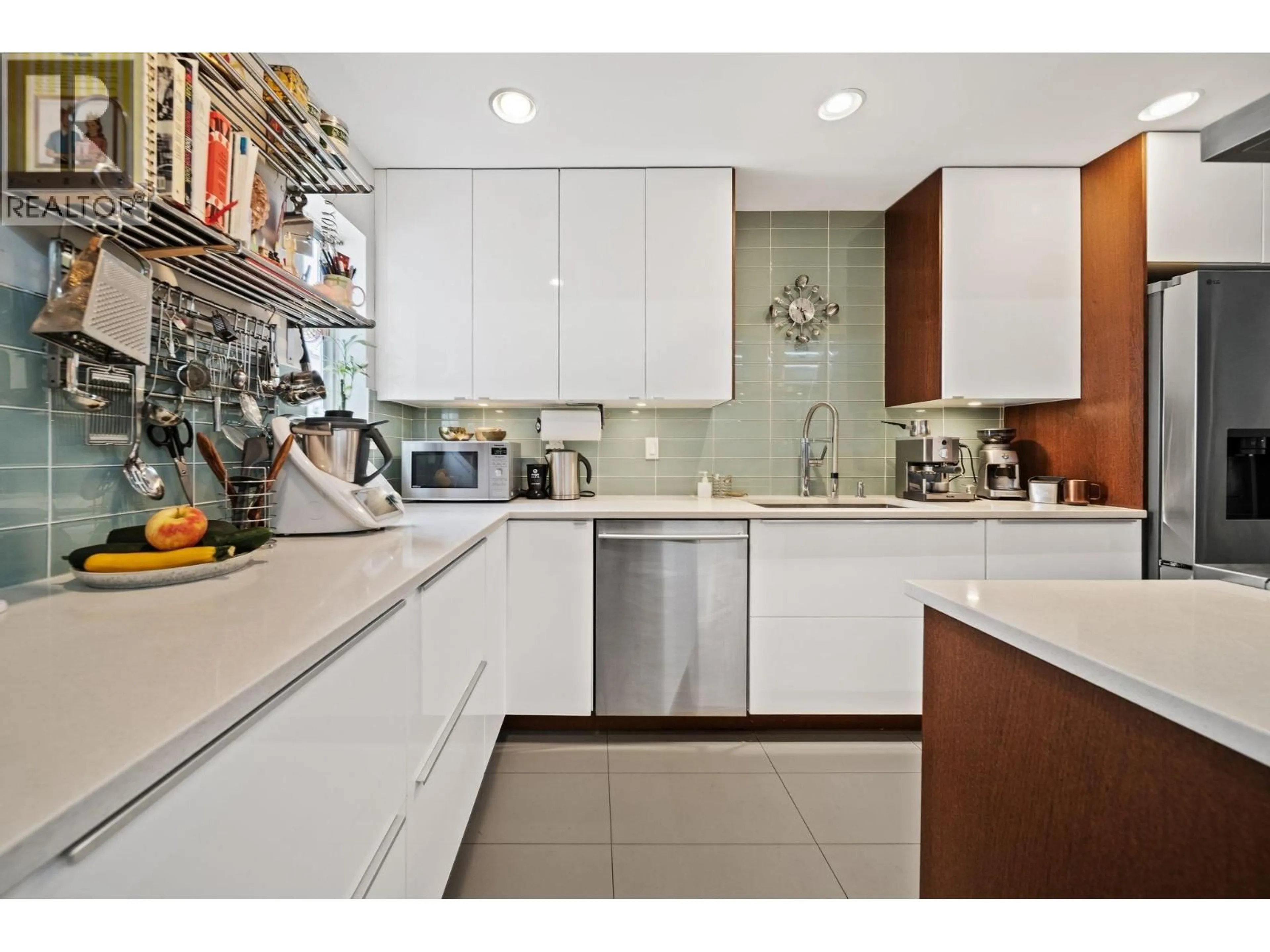 Contemporary kitchen, ceramic/tile floor for 6 - 1234 7TH AVENUE, Vancouver British Columbia V6H1B6