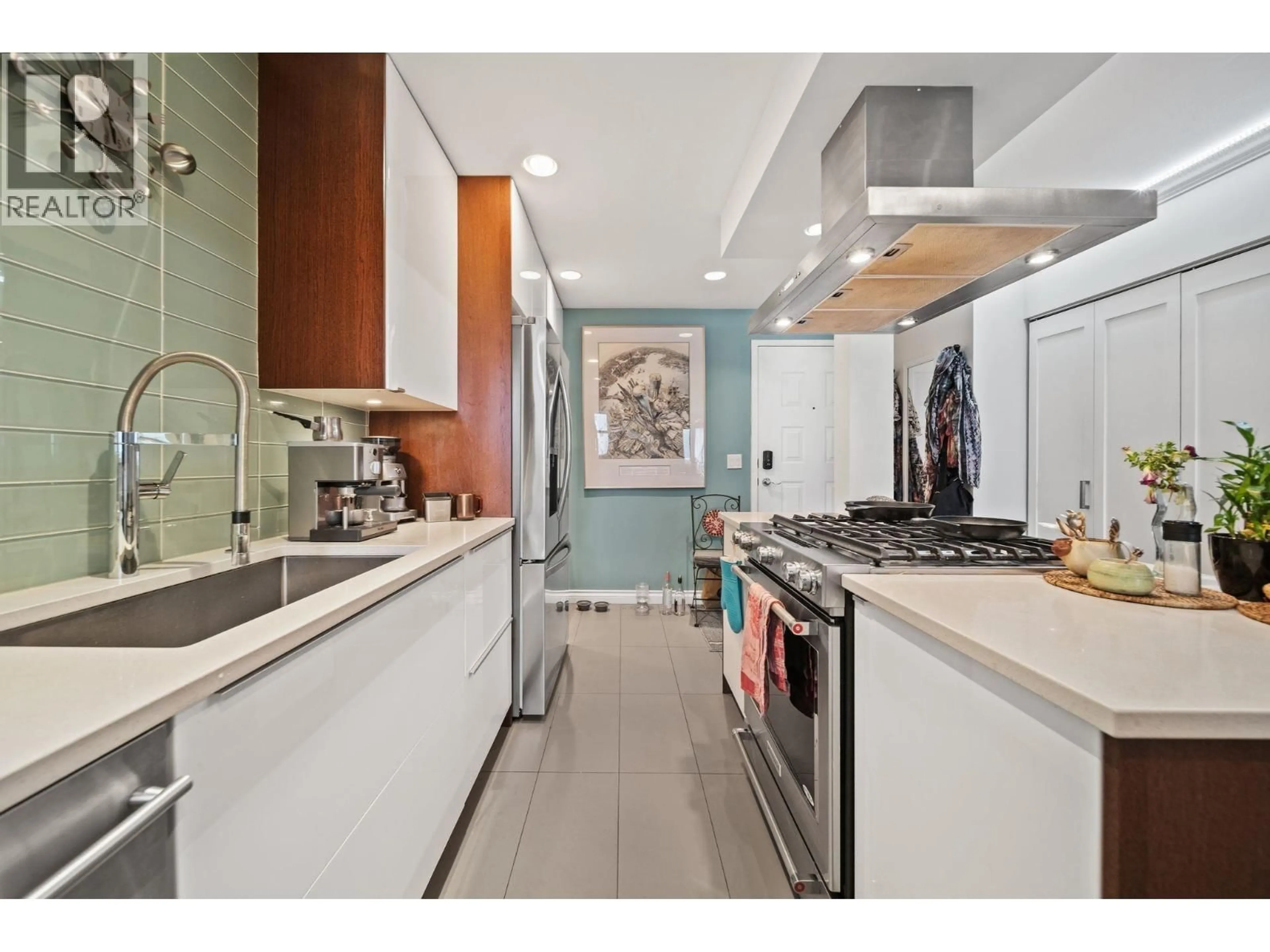 Unknown for 6 - 1234 7TH AVENUE, Vancouver British Columbia V6H1B6