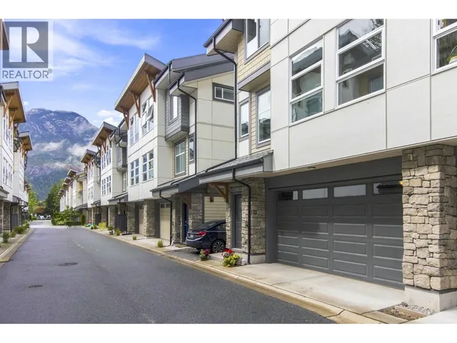 19 - 39548 LOGGERS LANE, Squamish 2
