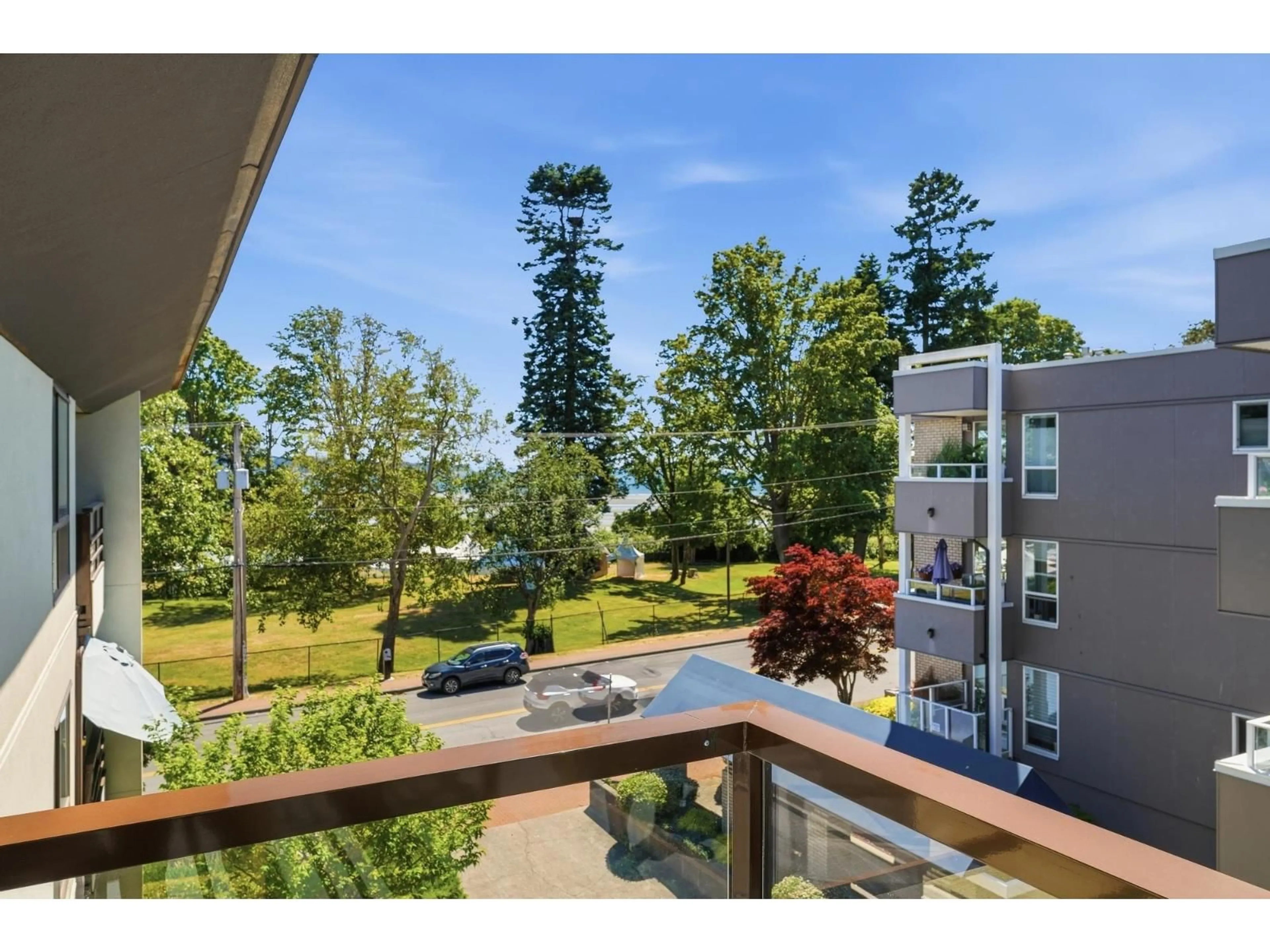 Unknown for 303 - 15747 MARINE DRIVE, White Rock British Columbia V4B1E4