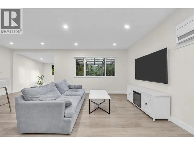 2668 STELLAR COURT, Coquitlam 5