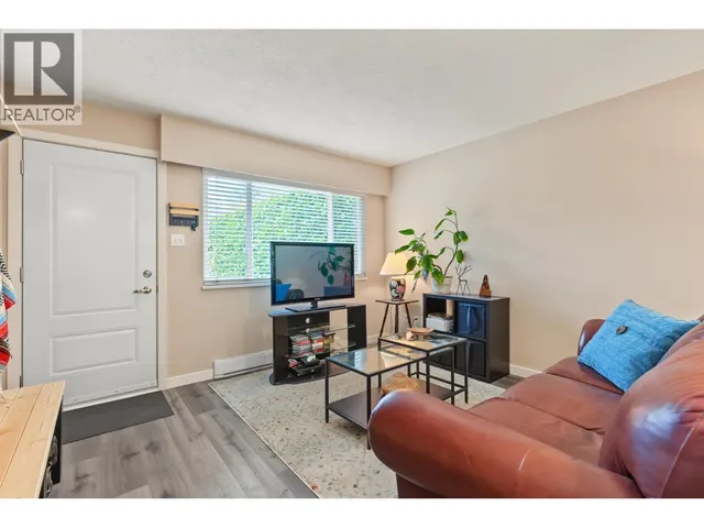 132-134 12TH AVENUE, Vancouver 3