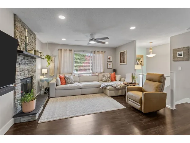 26861 33 AVENUE, Langley 4