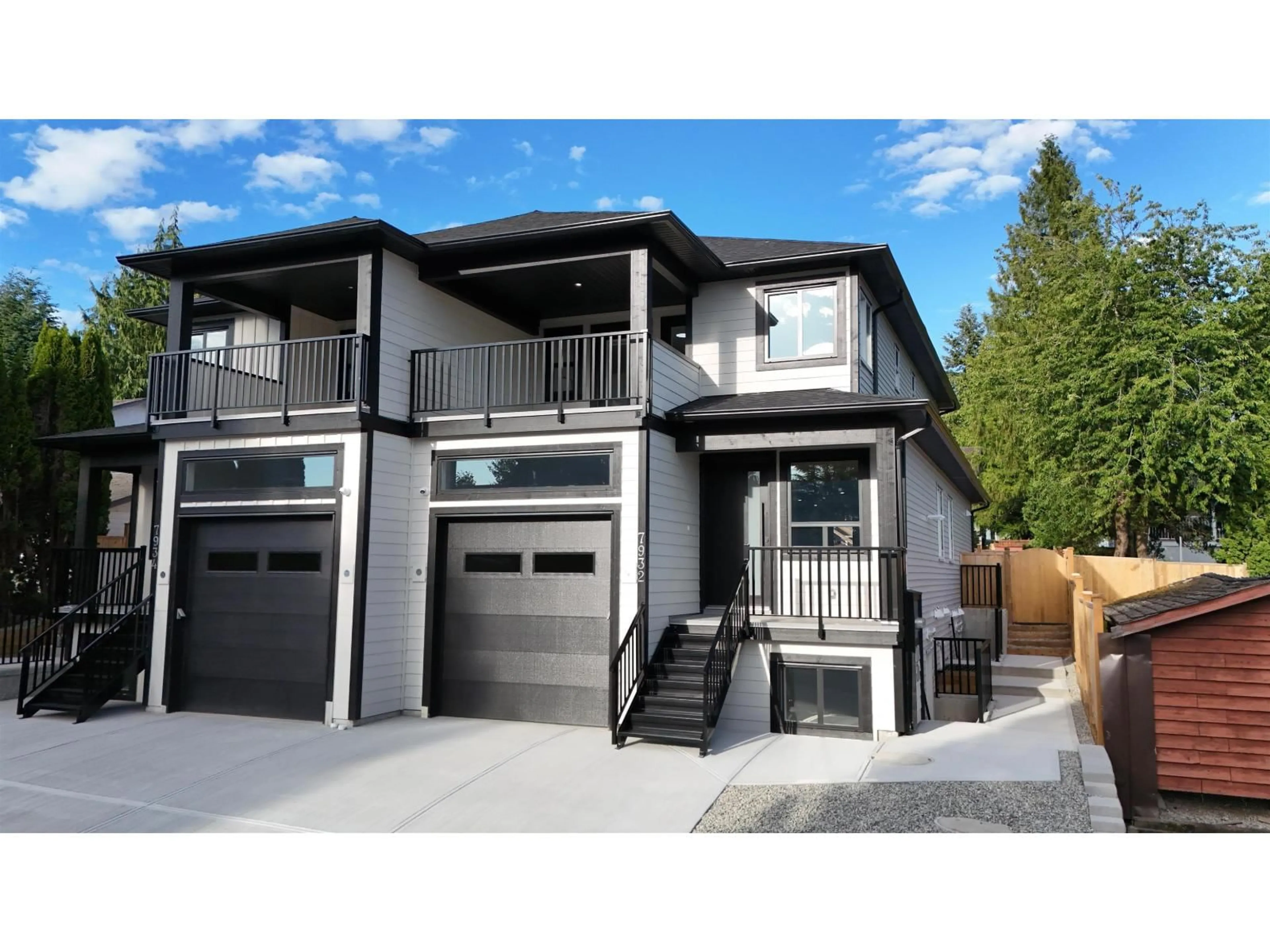 Home with vinyl exterior material, street for 7932 HERON STREET, Mission British Columbia V2V6A1