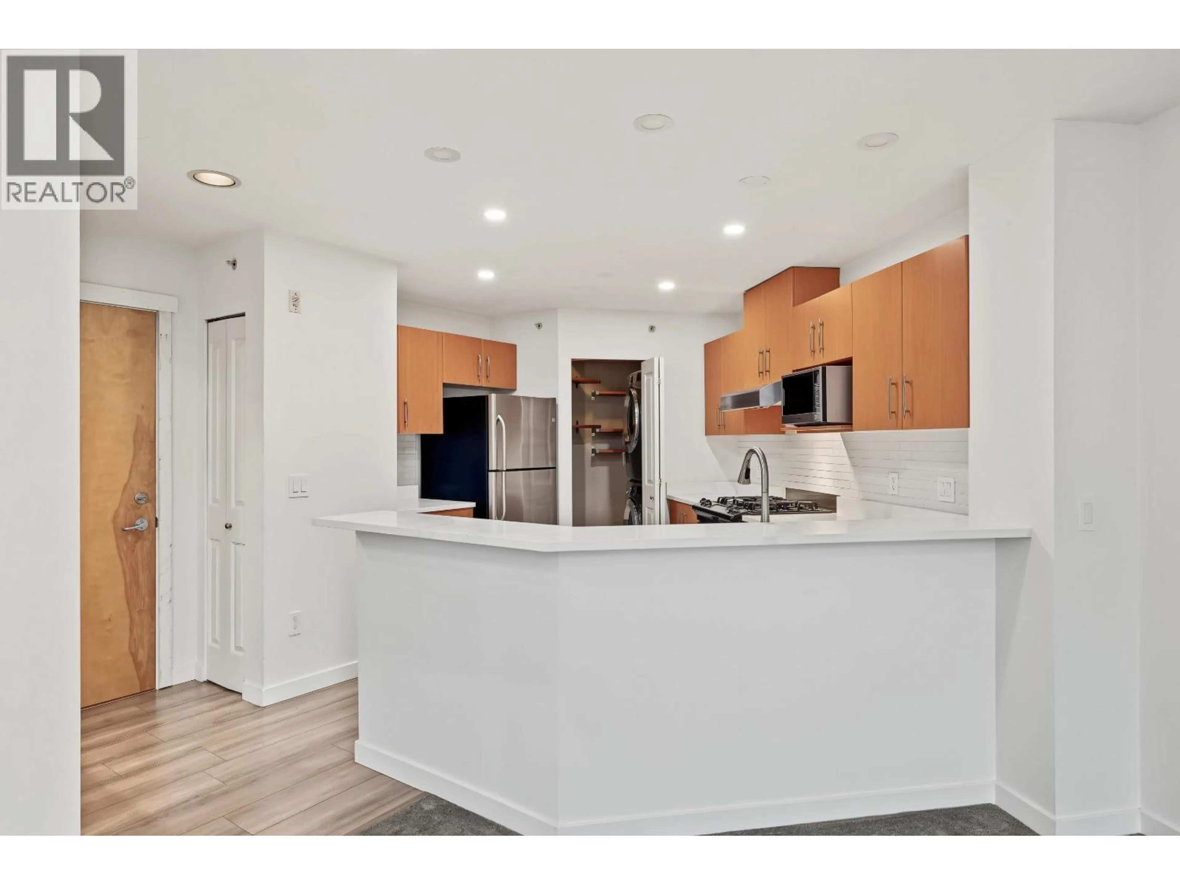 Open concept kitchen, unknown for 403 - 500 KLAHANIE DRIVE, Port Moody British Columbia V3H5L1