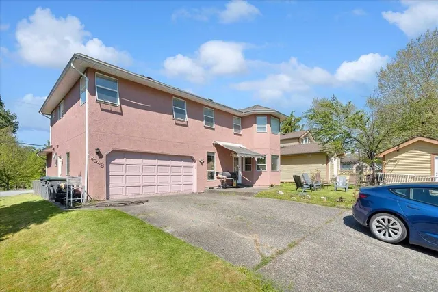 8648 140 STREET, Surrey 2