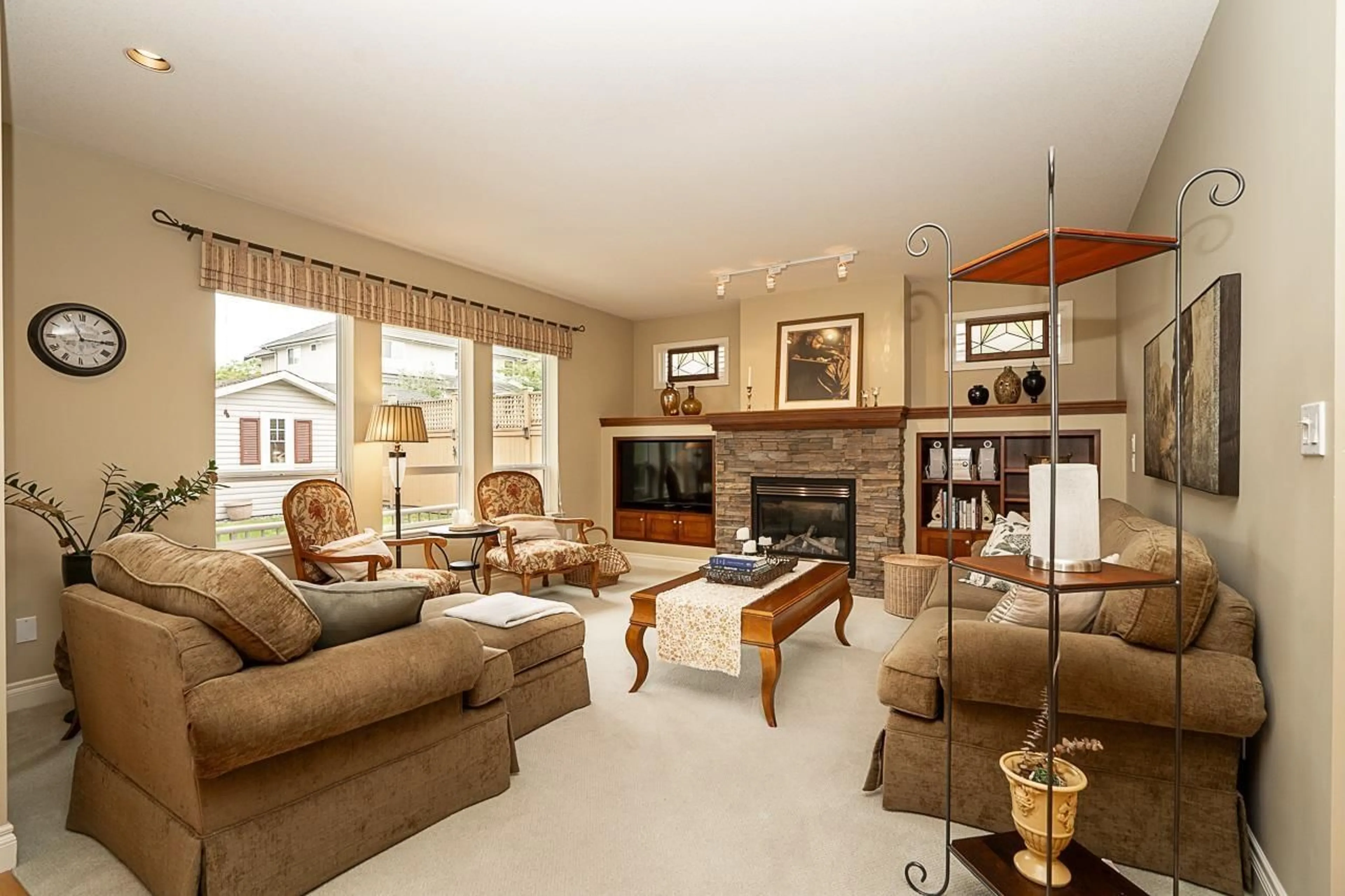 Living room with furniture, unknown for 14690 73 AVENUE, Surrey British Columbia V3S9J8
