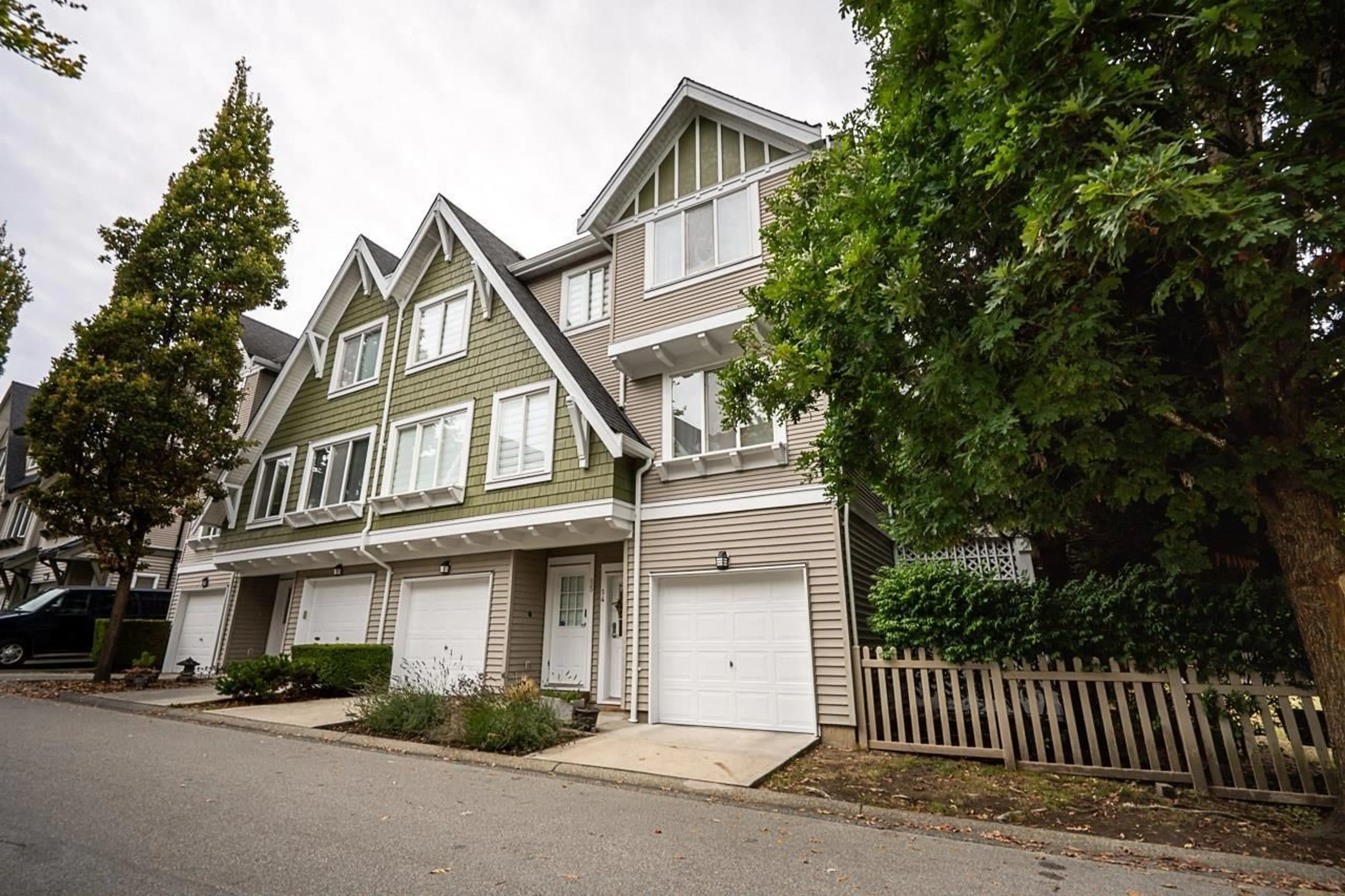 Unknown for 14 - 8775 161 STREET, Surrey British Columbia V4N5G3