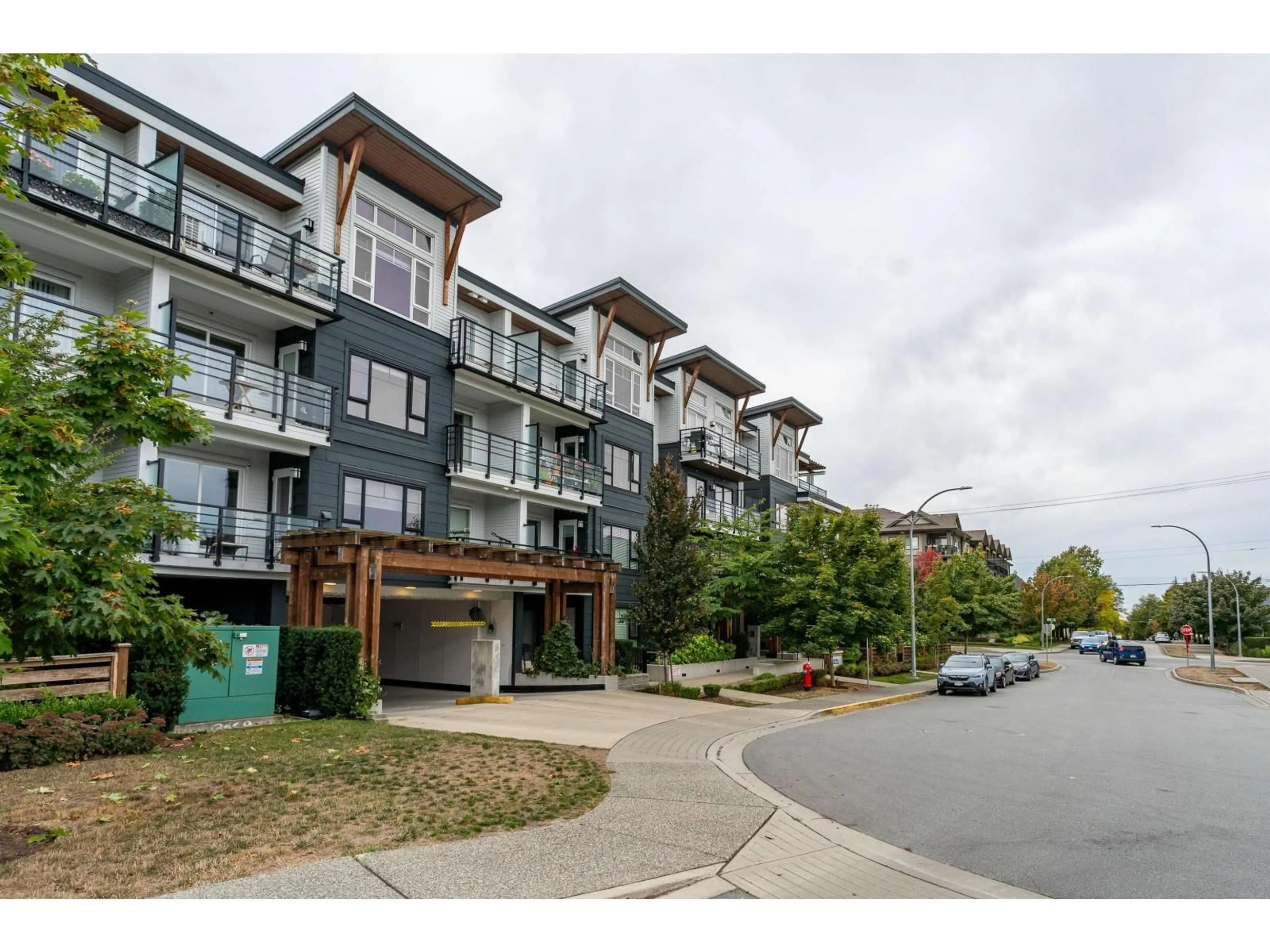Unknown for 101 - 22136 49 AVENUE, Langley British Columbia V3A0M8