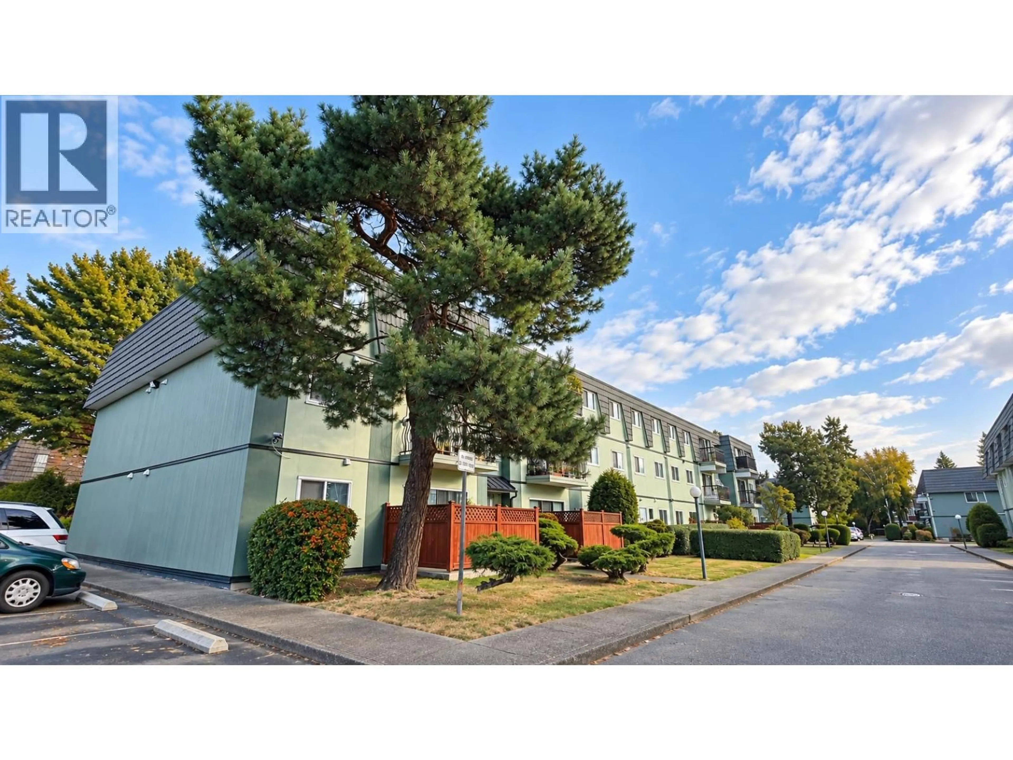 A pic from outside/outdoor area/front of a property/back of a property/a pic from drone, street for 117 - 8031 RYAN ROAD, Richmond British Columbia V7A2E4