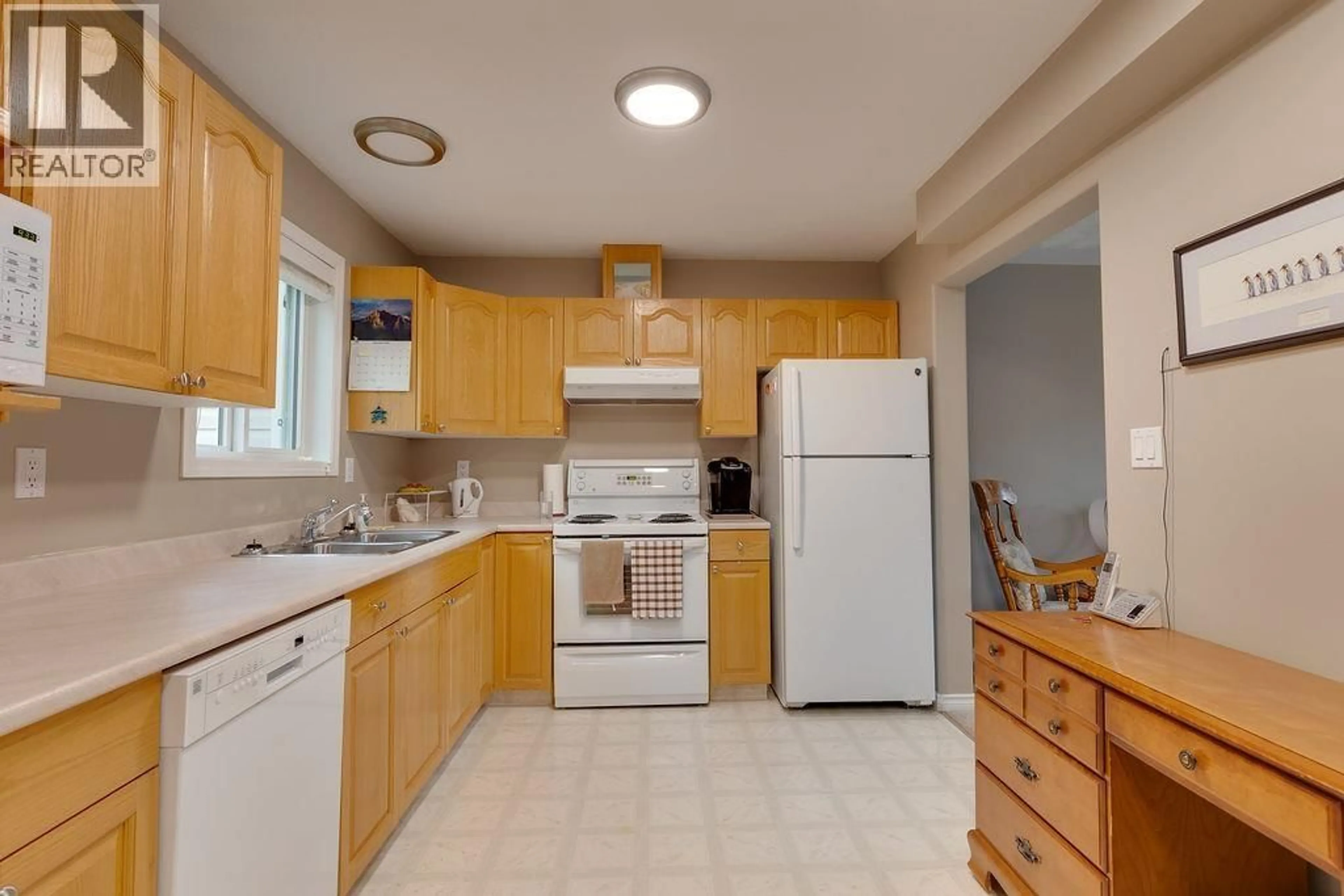 Standard kitchen, unknown for 103 - 4281 BAKER ROAD, Prince George British Columbia V2N6M8