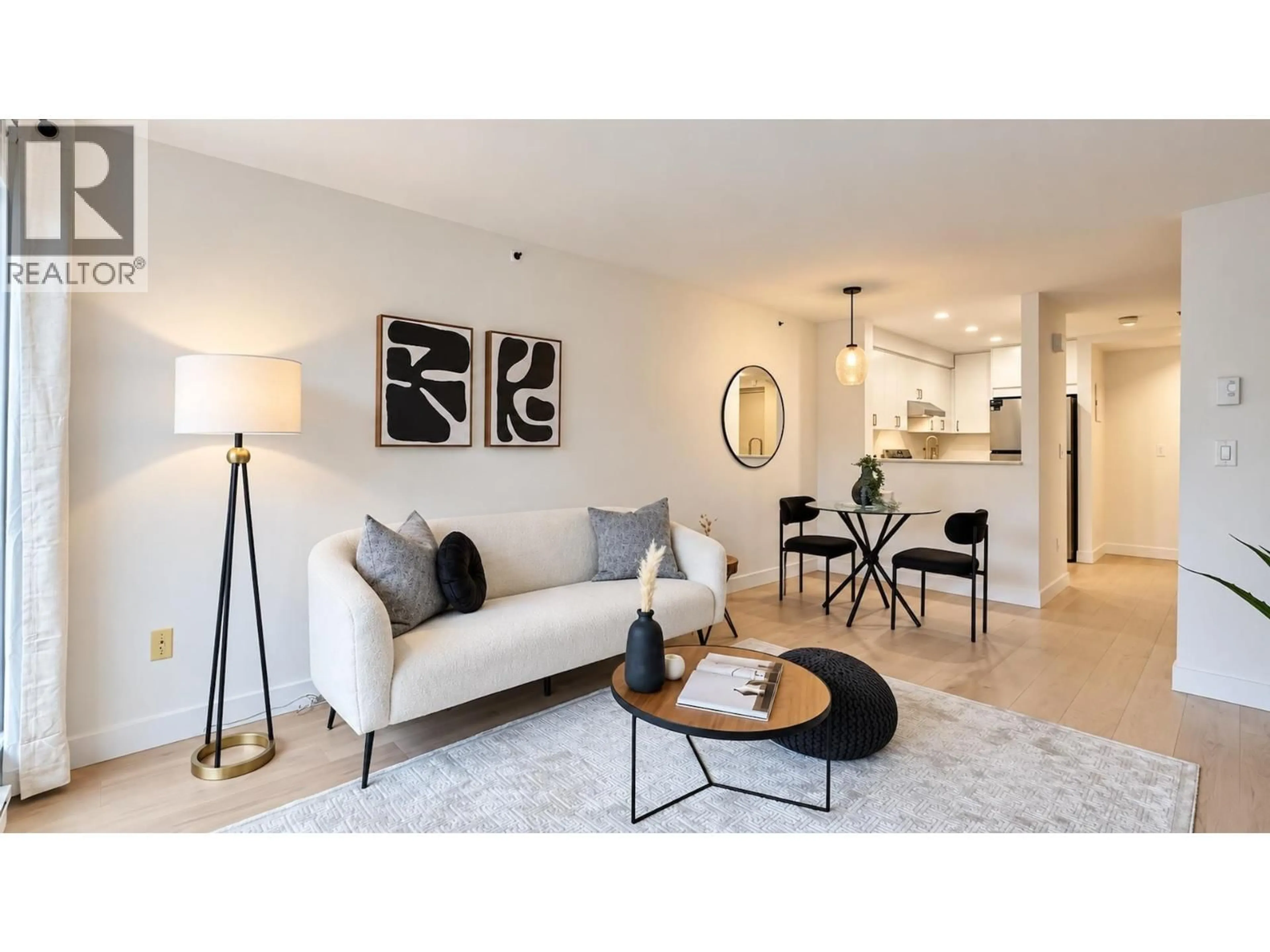 Living room with furniture, unknown for 10 - 1355 4TH AVENUE, Vancouver British Columbia V6H3Y8