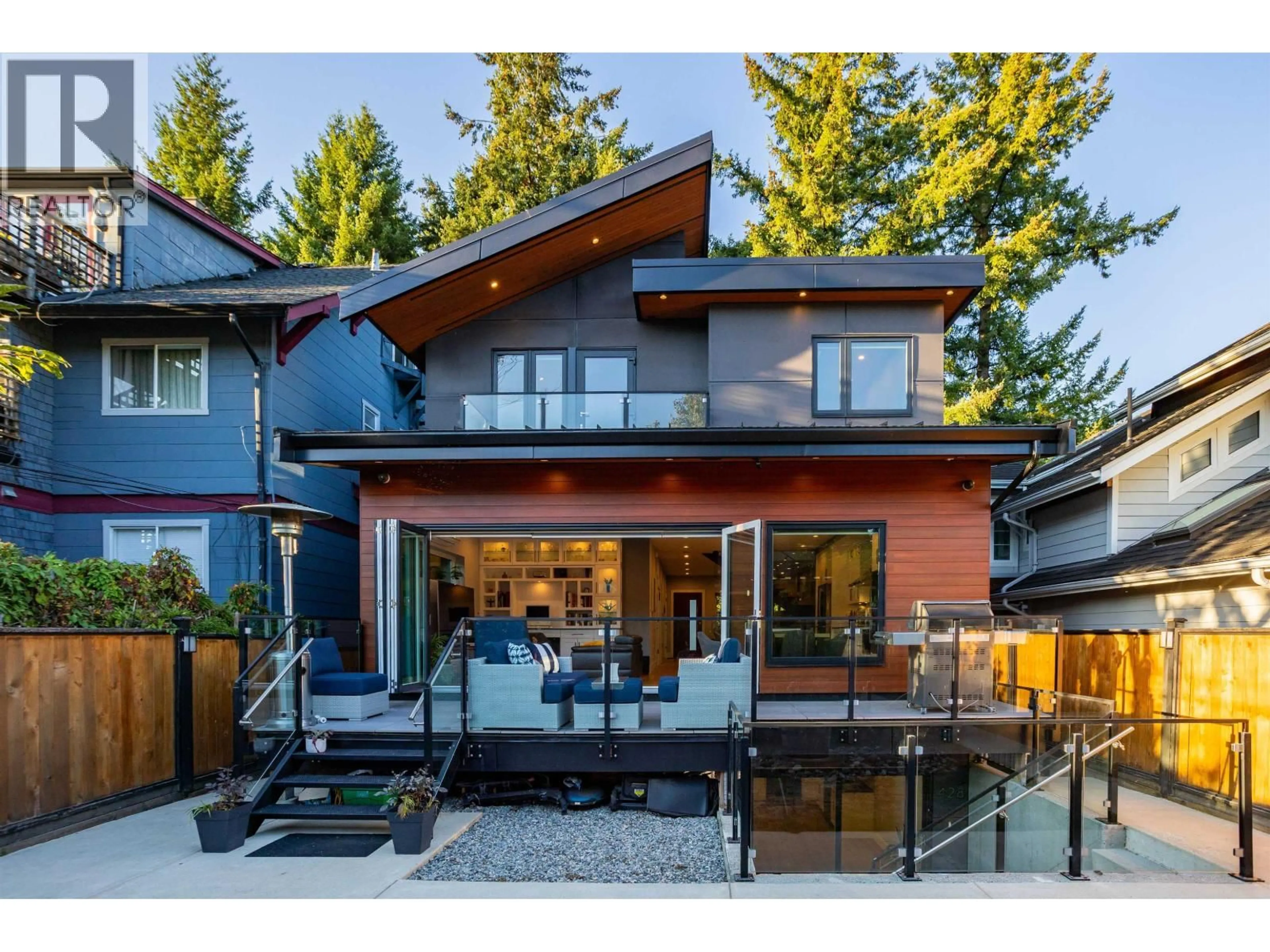Home with brick exterior material, unknown for 426 W 17TH AVENUE, Vancouver British Columbia V5Y2A2