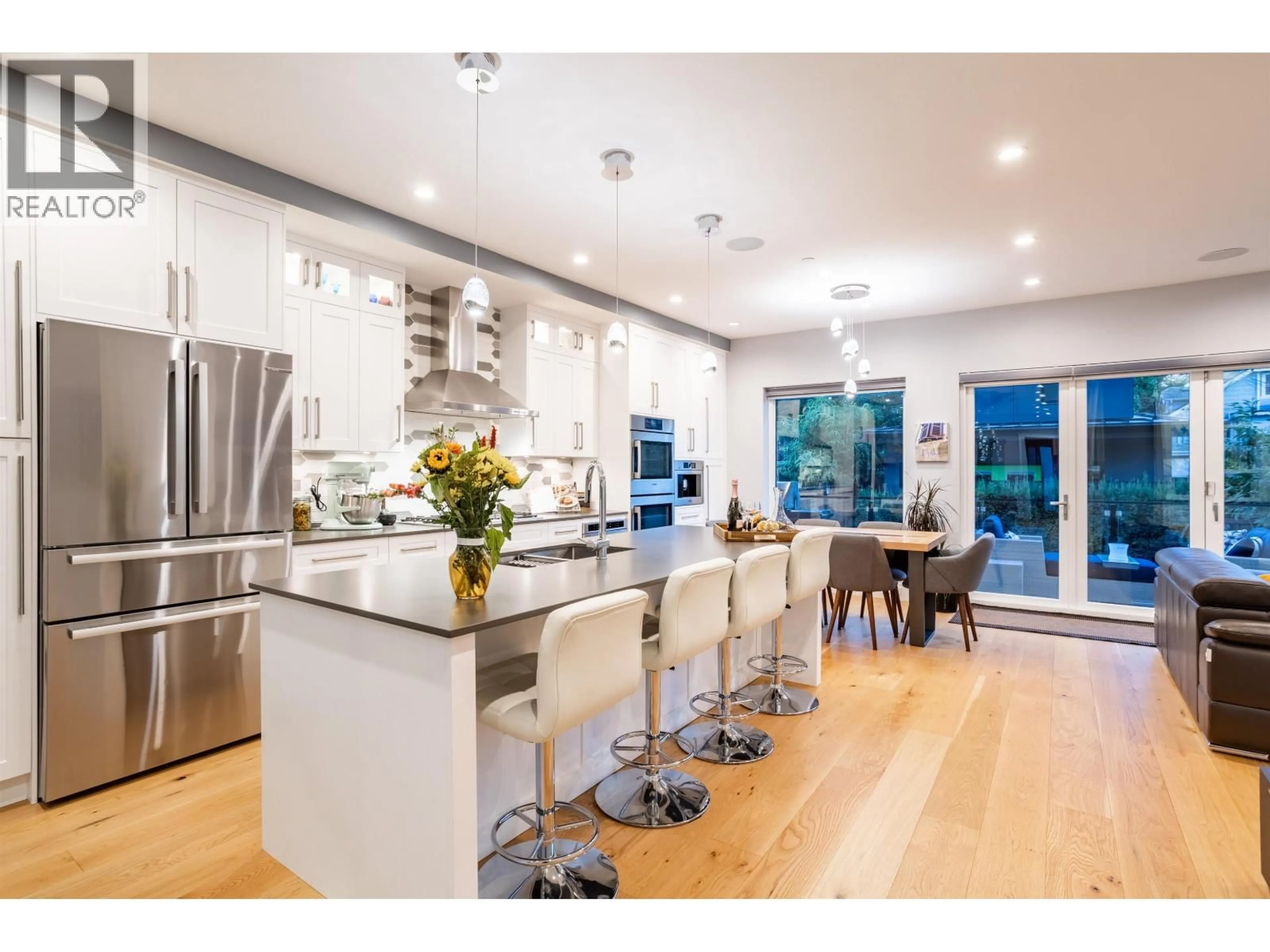 Open concept kitchen, unknown for 426 W 17TH AVENUE, Vancouver British Columbia V5Y2A2