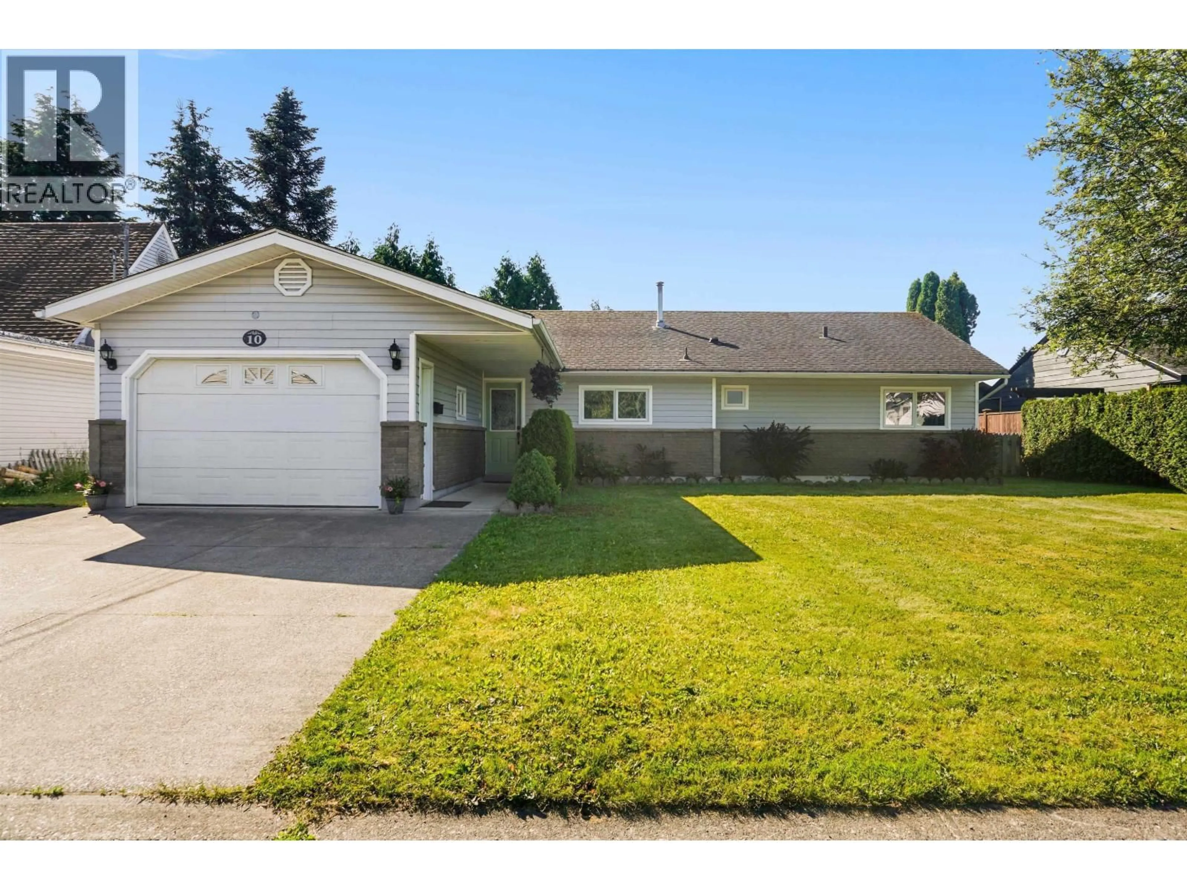 Home with vinyl exterior material, street for 10 SKEENA STREET, Kitimat British Columbia V8C1Y9