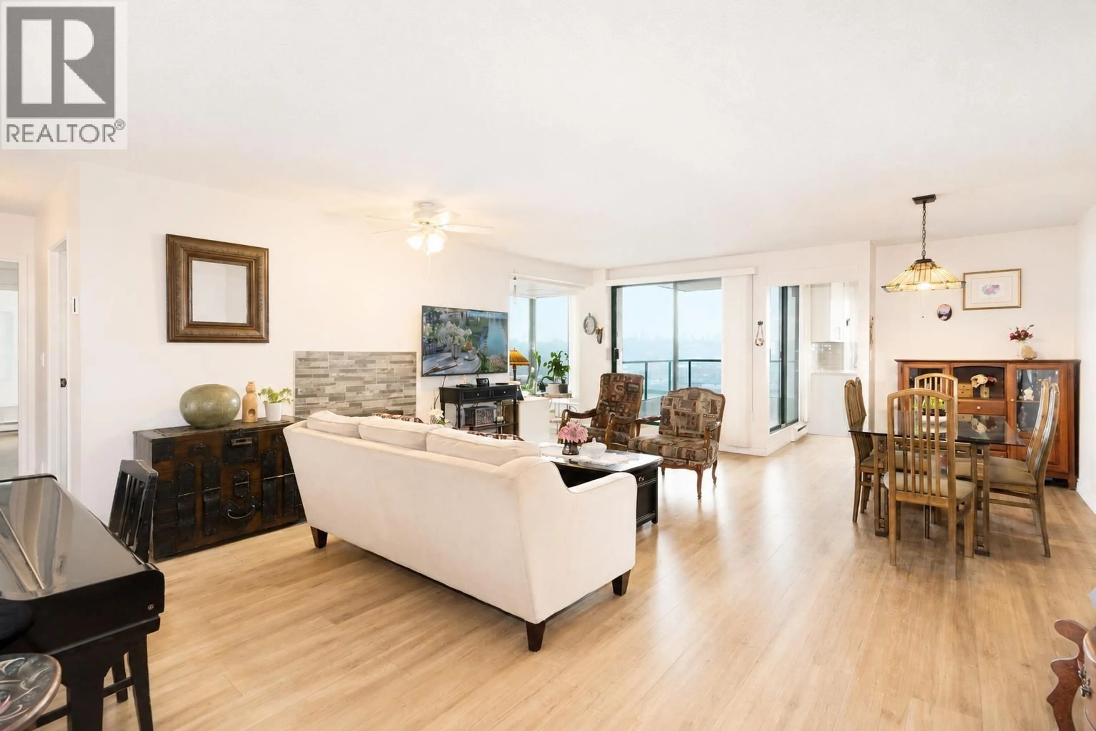 Living room with furniture, wood/laminate floor for 1205 - 420 CARNARVON STREET, New Westminster British Columbia V3L5P1