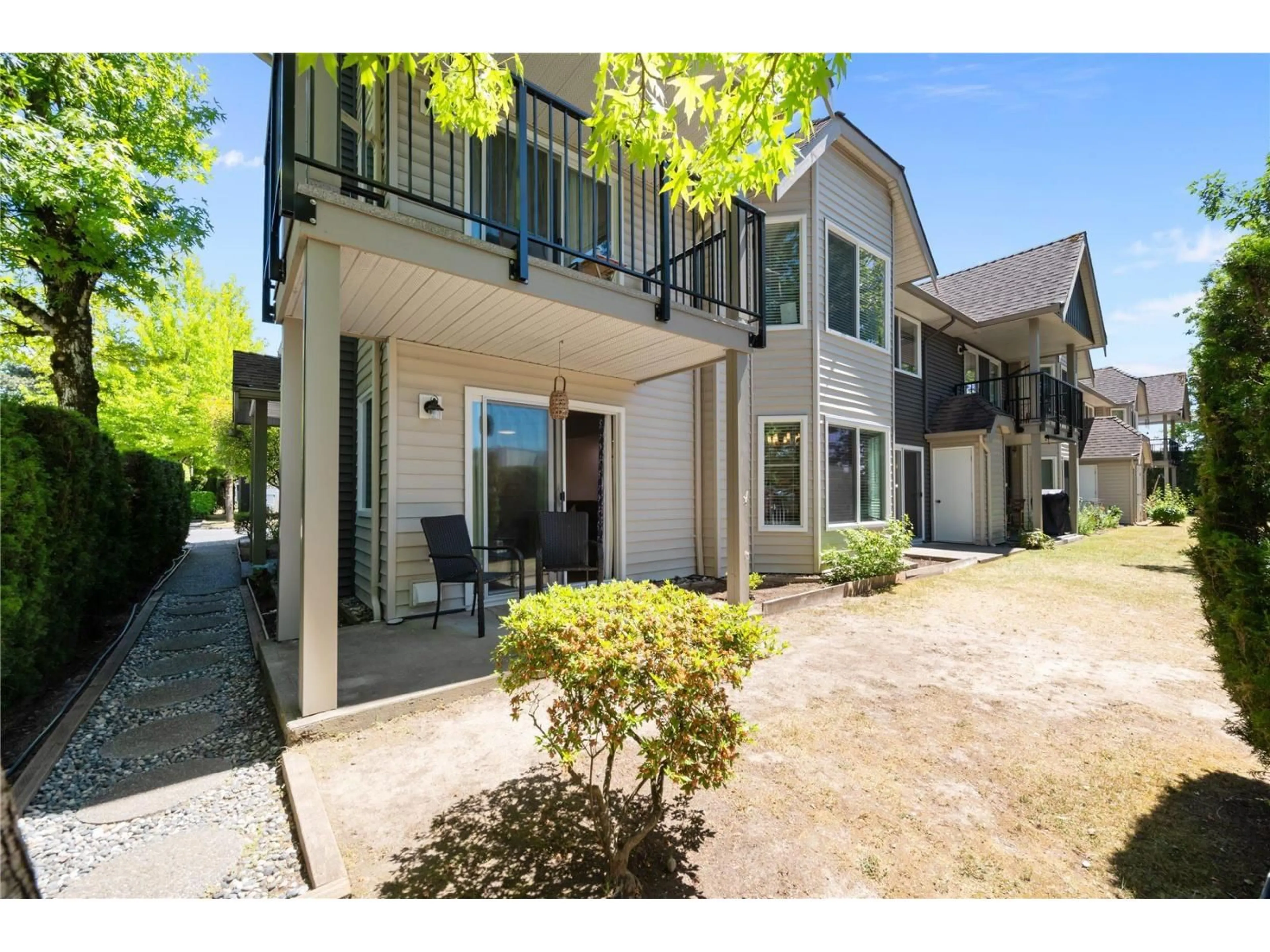 Unknown for 201 - 8972 FLEETWOOD WAY, Surrey British Columbia V3R0T5