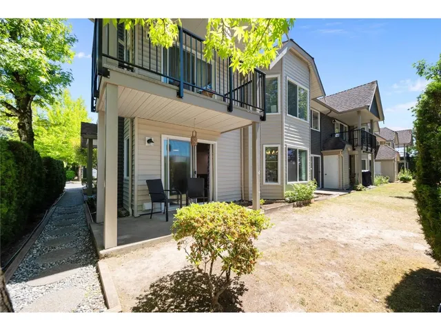 201 - 8972 FLEETWOOD WAY, Surrey