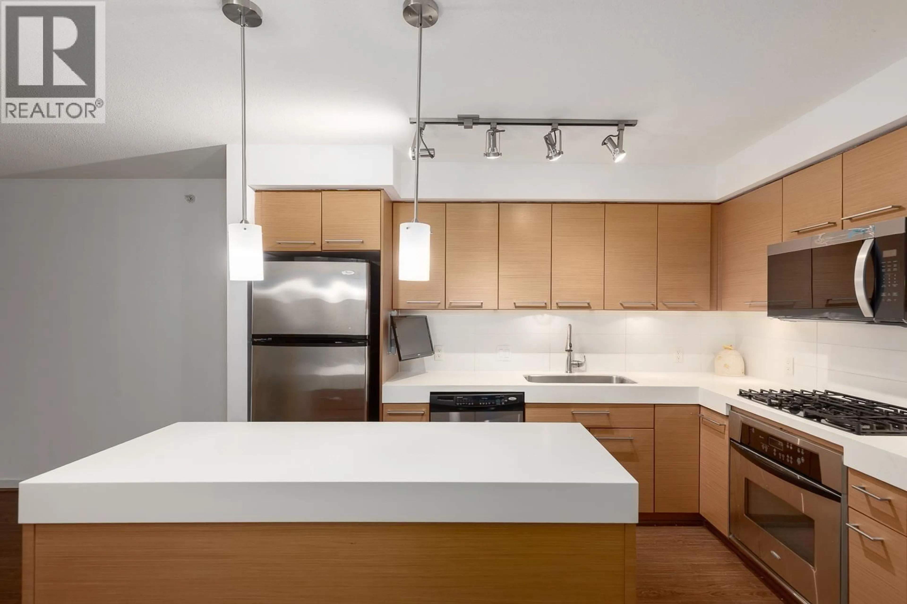 Open concept kitchen, unknown for 408 - 2770 SOPHIA STREET, Vancouver British Columbia V5T0A4