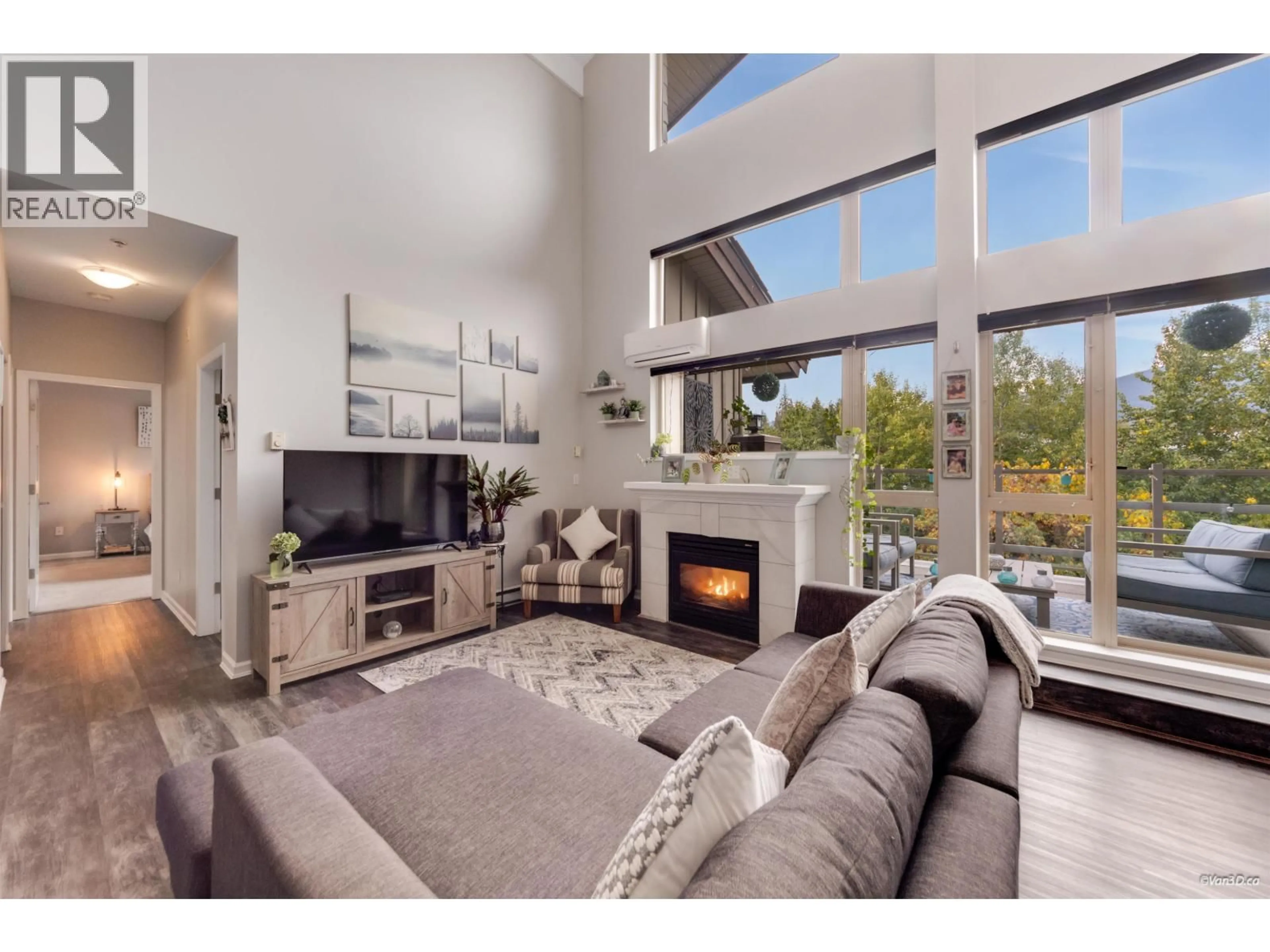 Living room with furniture, unknown for 510 - 580 RAVEN WOODS DRIVE, North Vancouver British Columbia V7G2T2