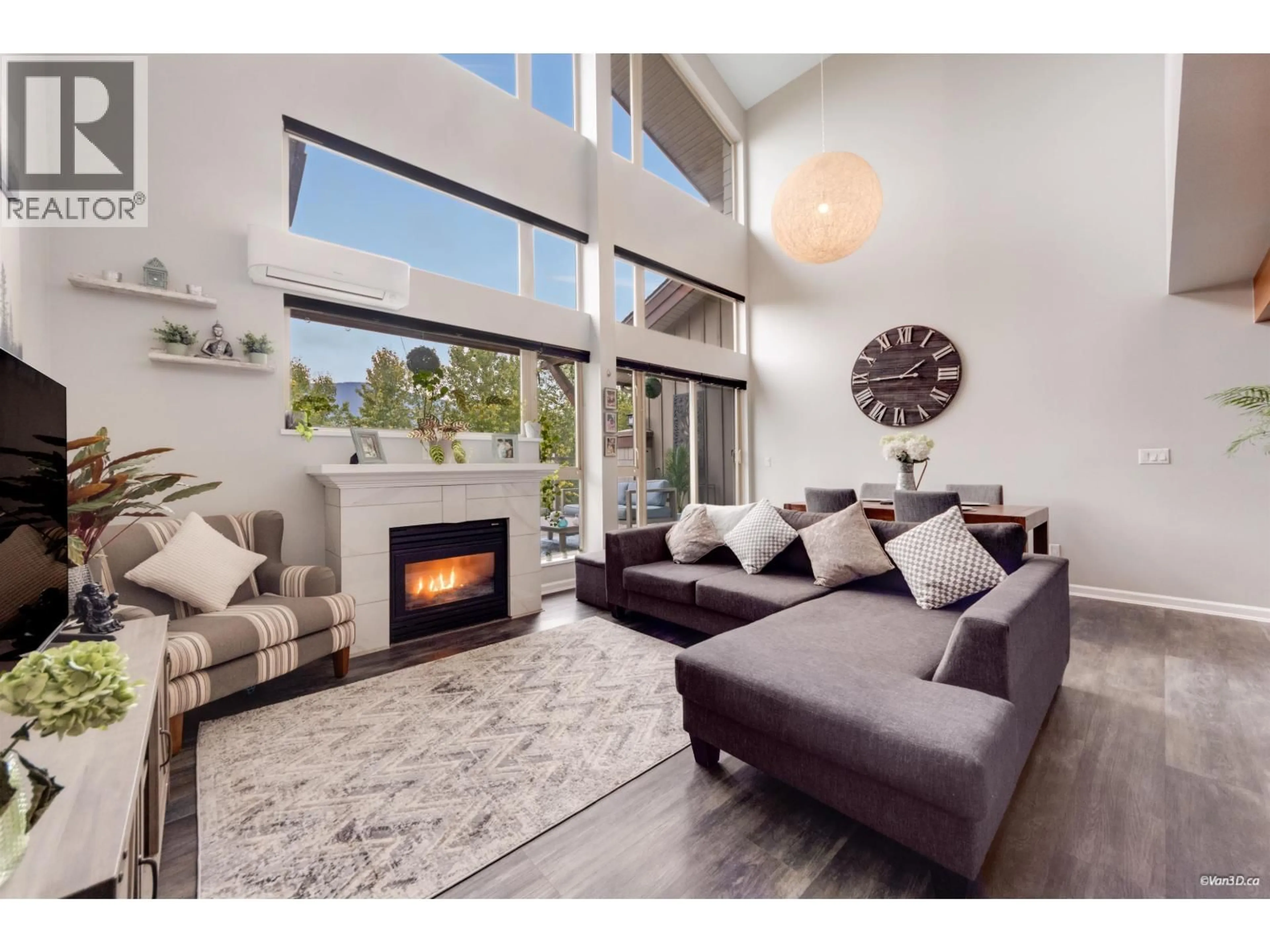 Living room with furniture, unknown for 510 - 580 RAVEN WOODS DRIVE, North Vancouver British Columbia V7G2T2