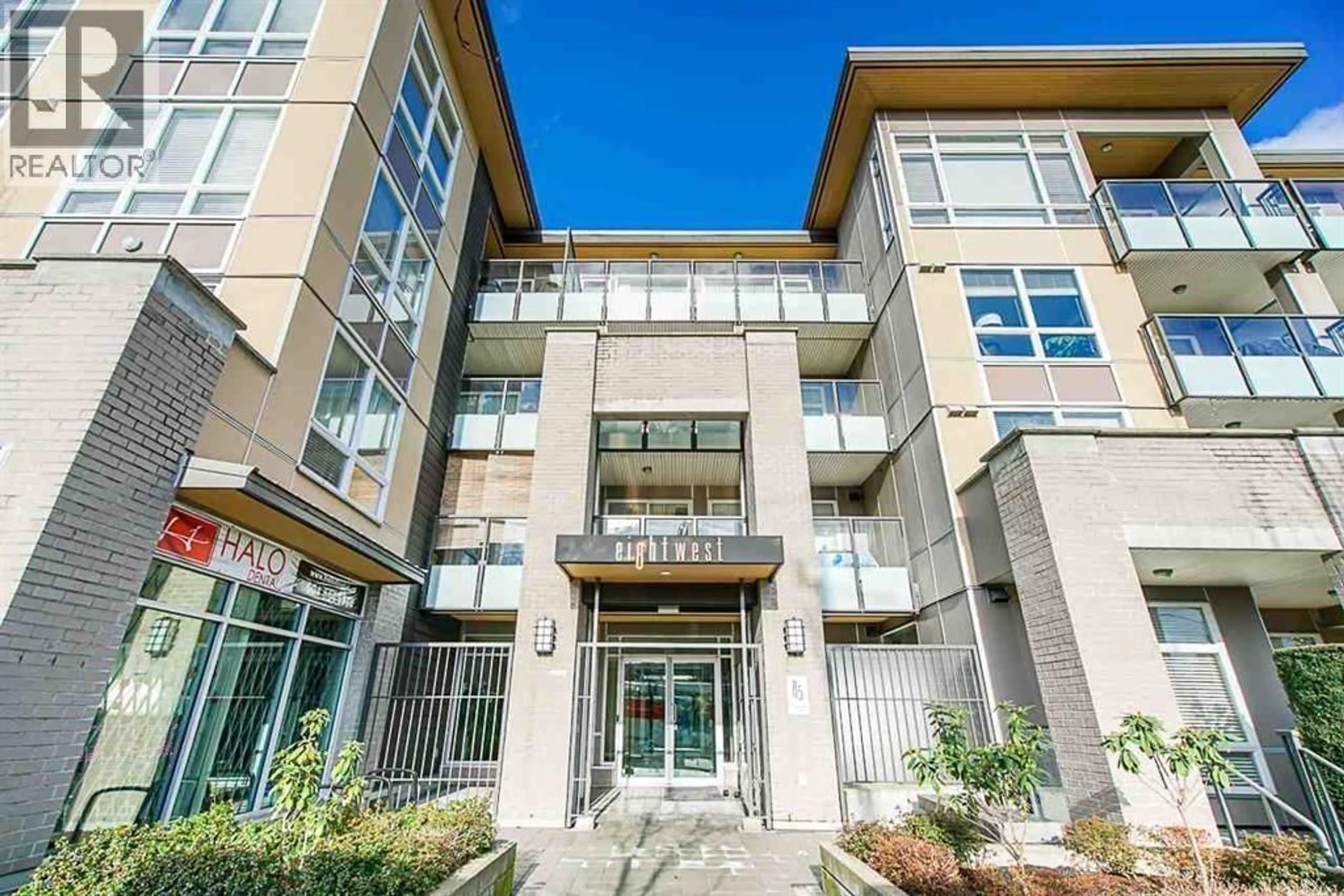 Indoor foyer for 319 - 85 EIGHTH AVENUE, New Westminster British Columbia V3L0E9